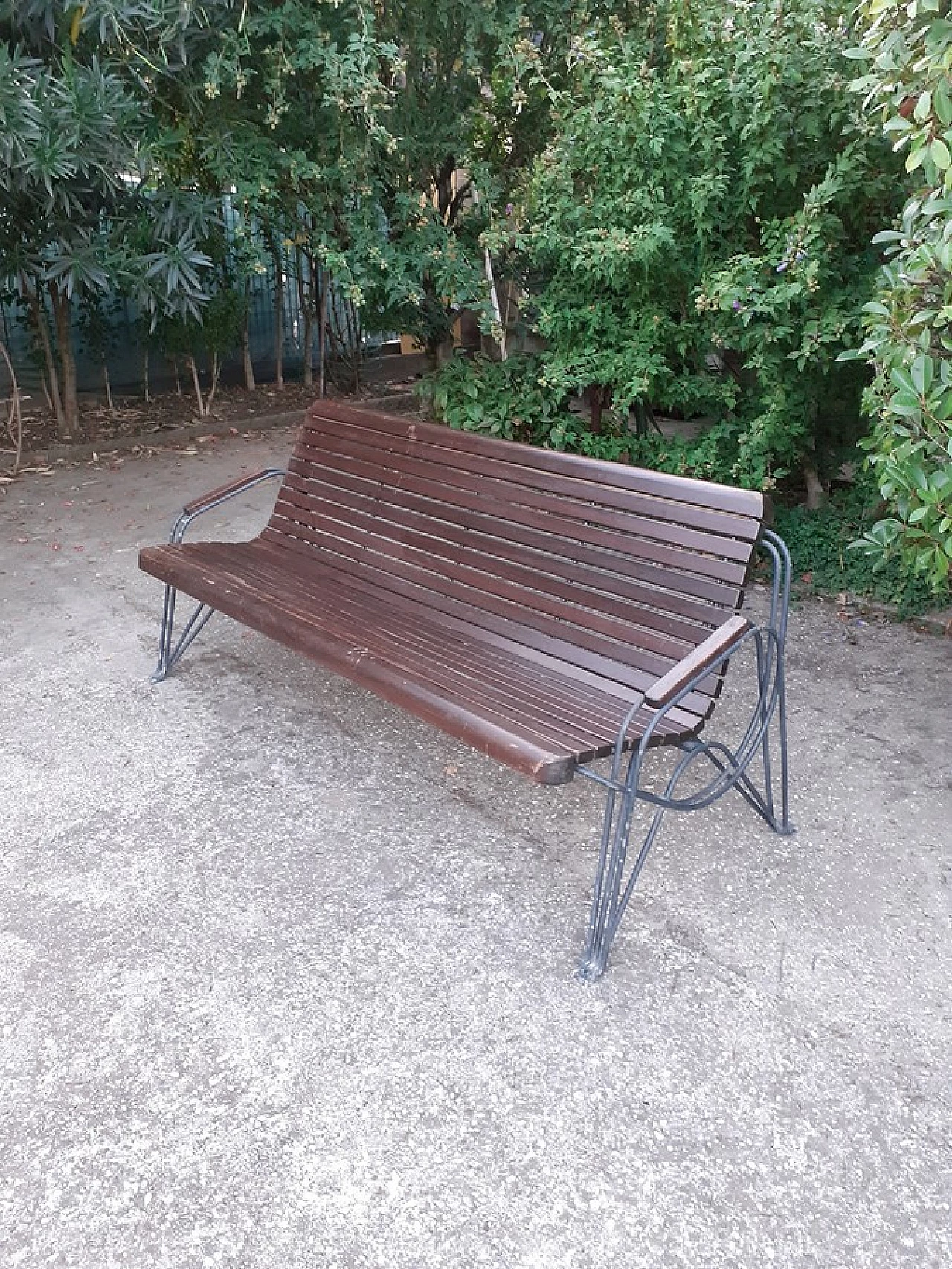 Panchina in legno massello e ferro zincato 2