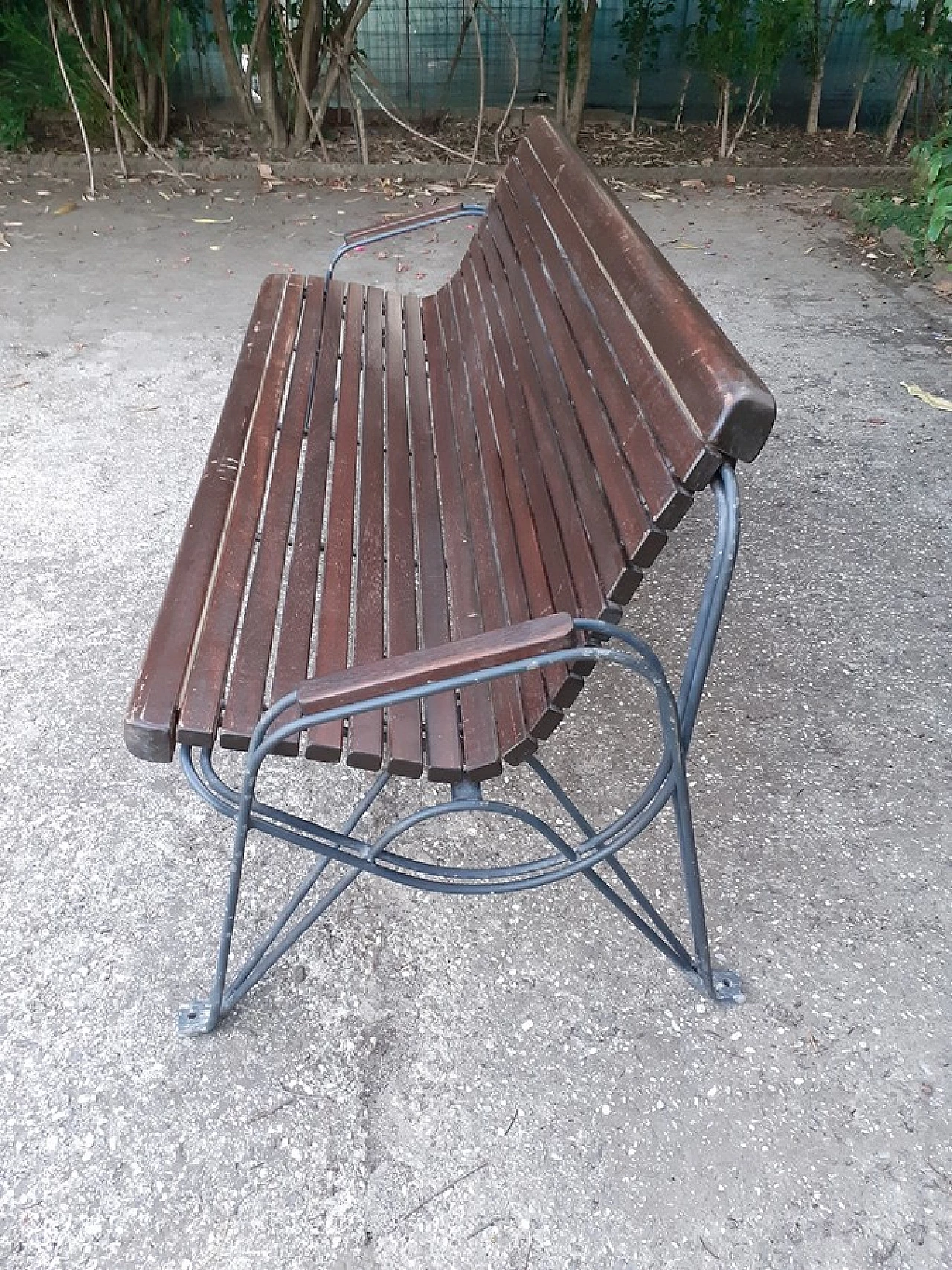 Solid wood and galvanized iron bench 3