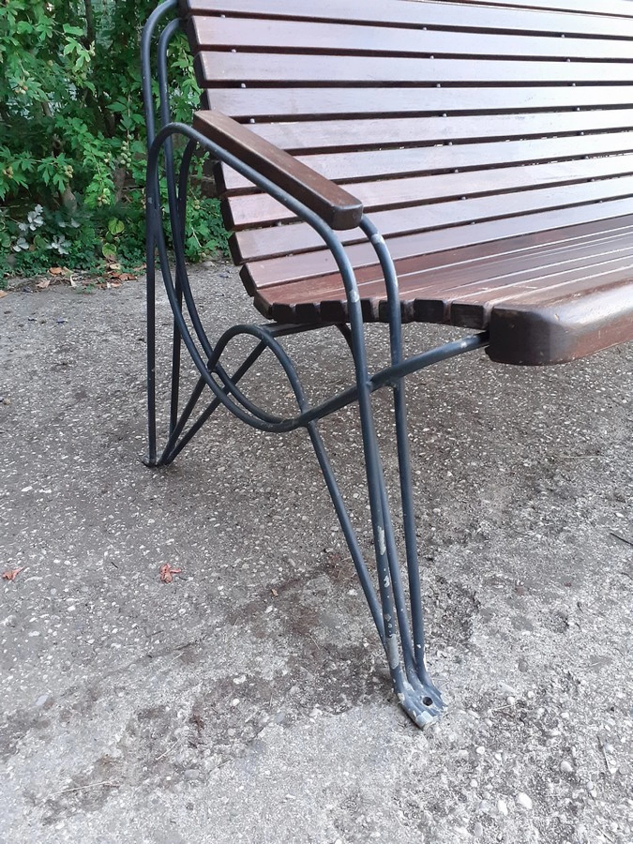 Solid wood and galvanized iron bench 7