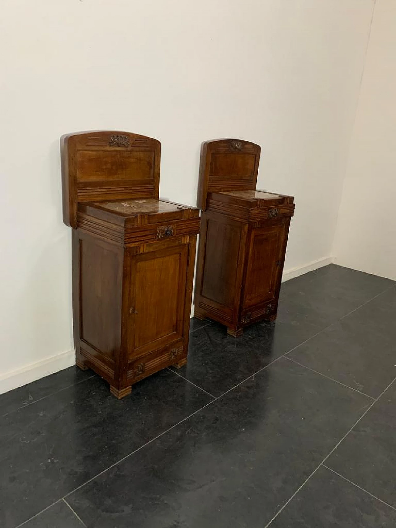 Pair of Art Nouveau cherry wood bedside tables, early 20th century 2