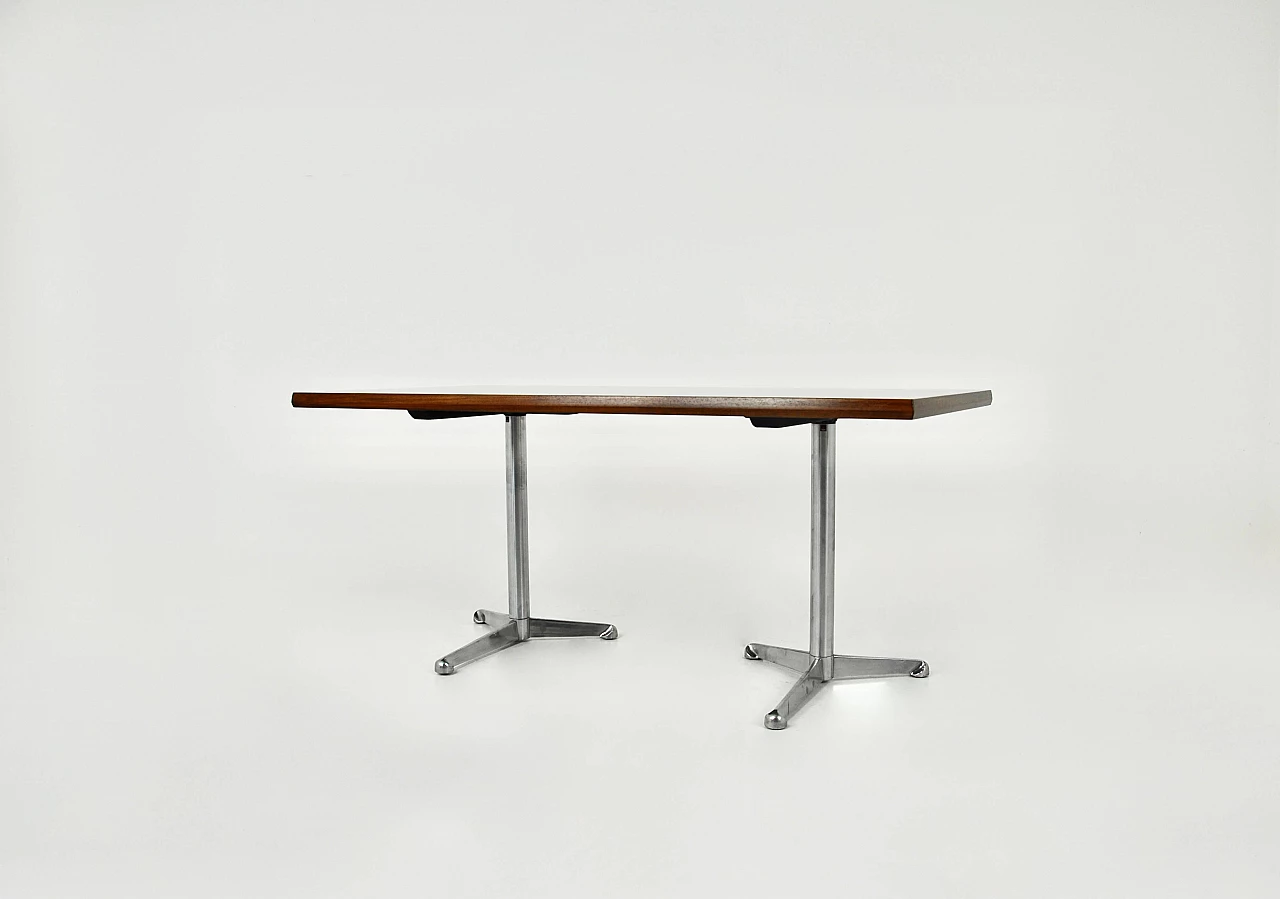 Wood and metal desk by Osvaldo Borsani for Tecno, 1960s 2
