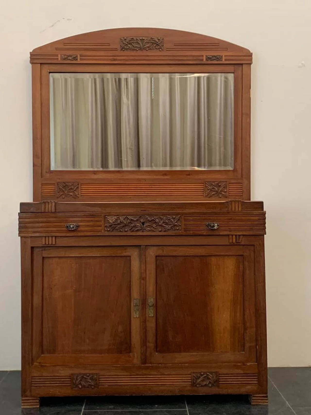 Credenza Art Nouveau con specchio in ciliegio, fine '800 1
