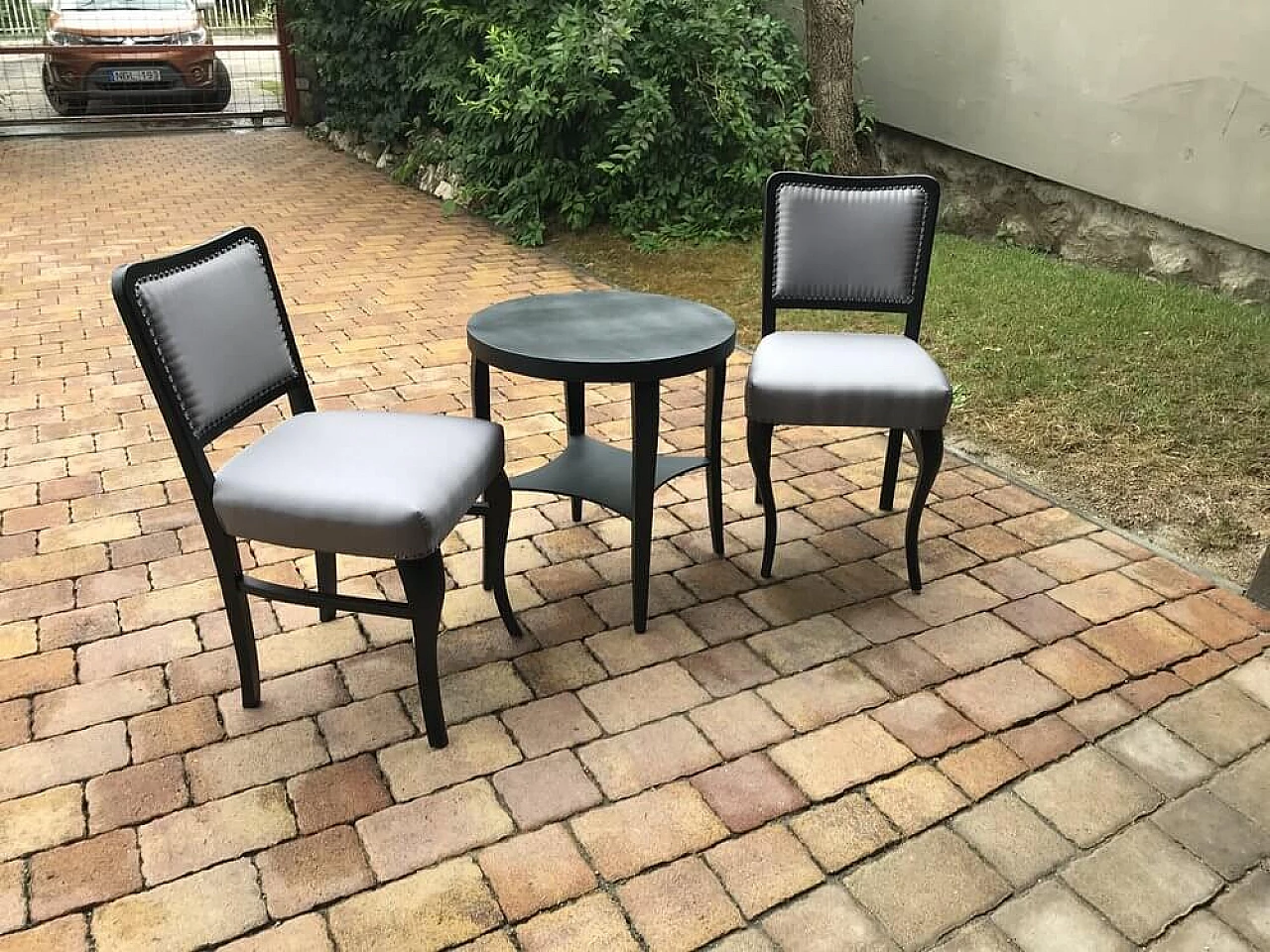 Pair of Art Deco dining chairs and table, 1920s 1