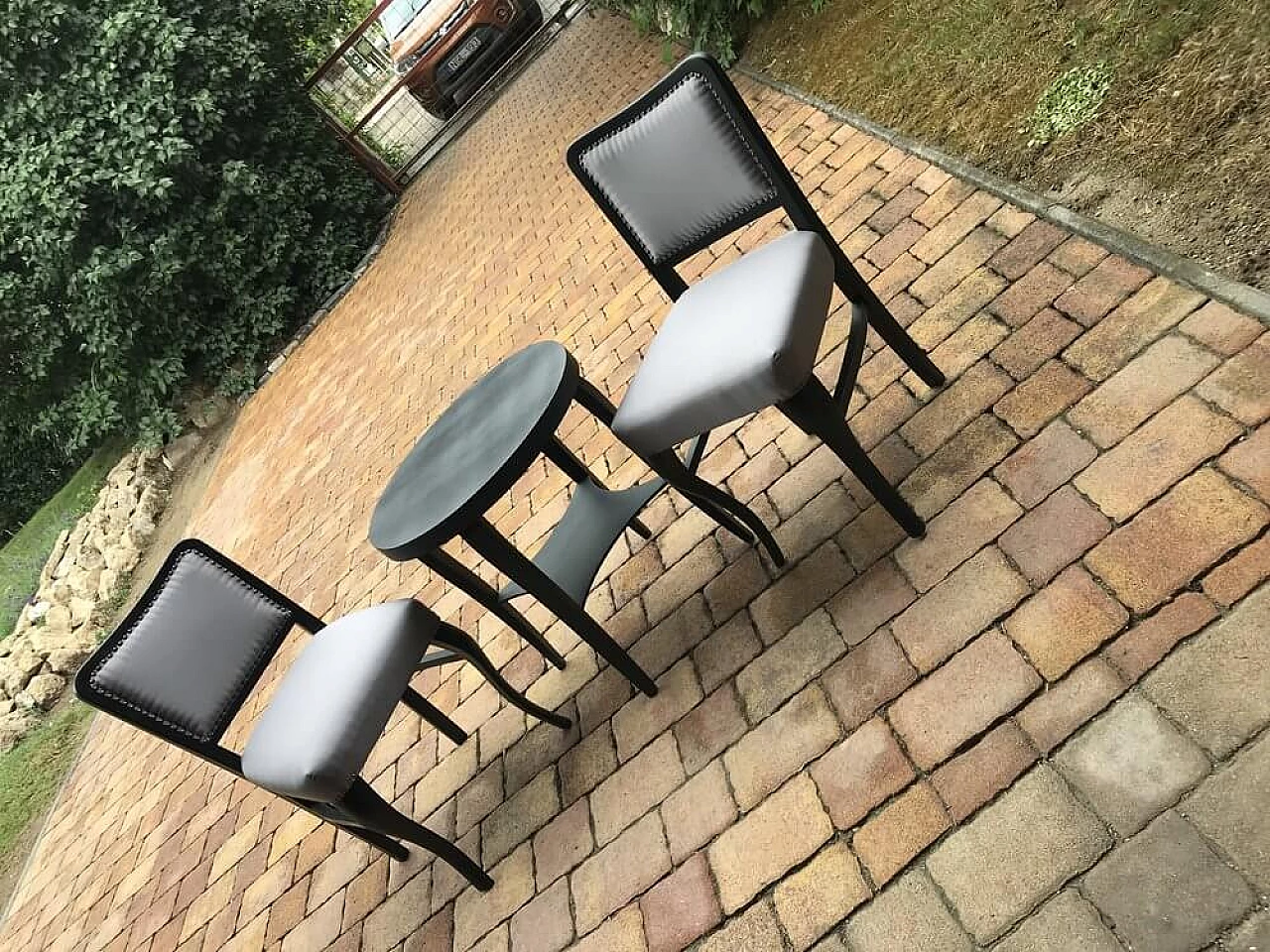 Pair of Art Deco dining chairs and table, 1920s 2