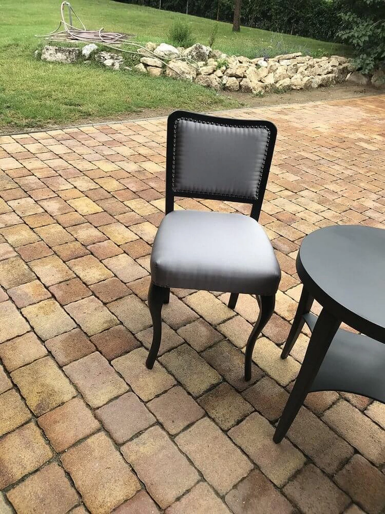 Pair of Art Deco dining chairs and table, 1920s 4