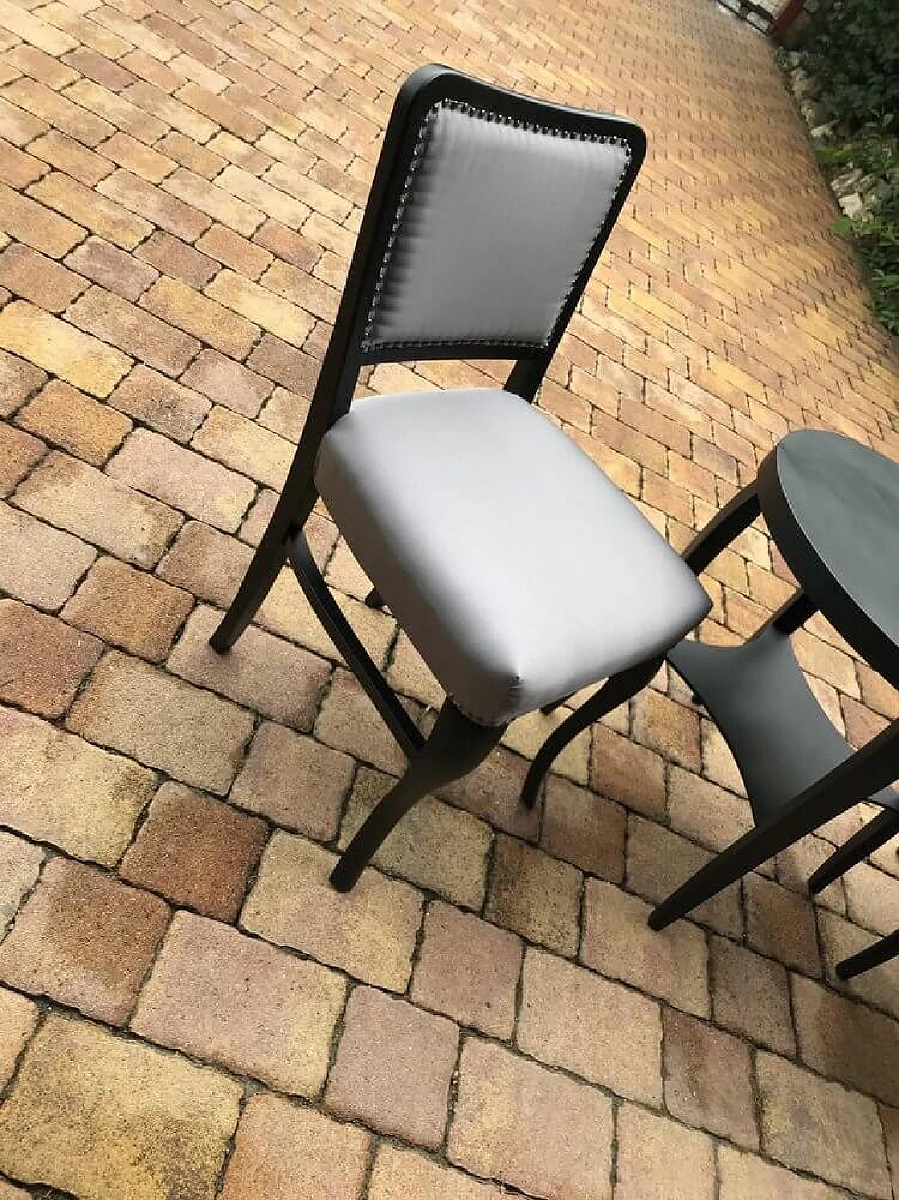 Pair of Art Deco dining chairs and table, 1920s 6