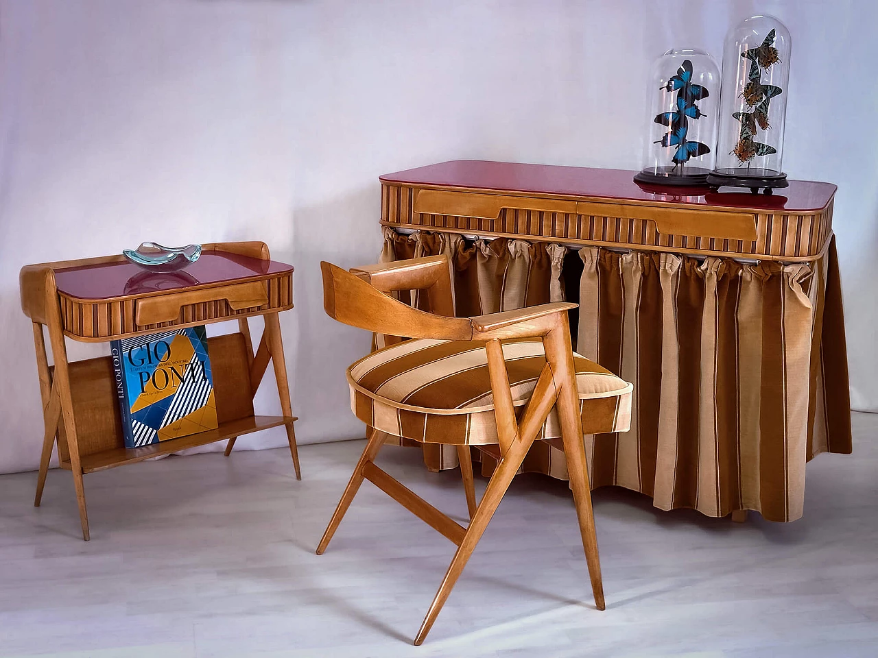 Maple vanity table, armchair and bedside table with magazine rack by Vittorio Dassi, 1950s 4