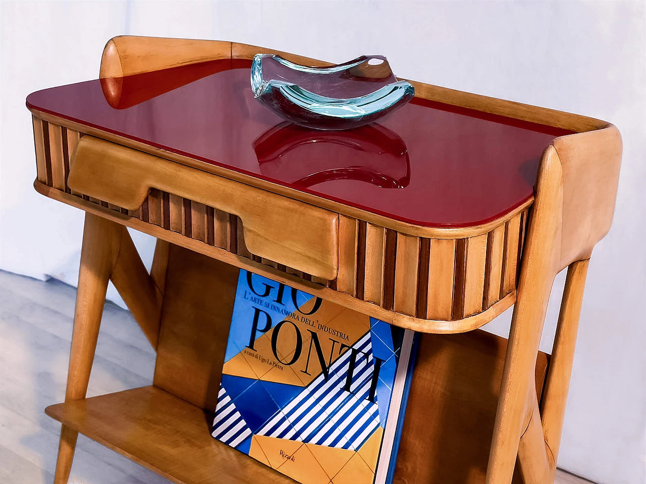 Maple vanity table, armchair and bedside table with magazine rack by Vittorio Dassi, 1950s 13