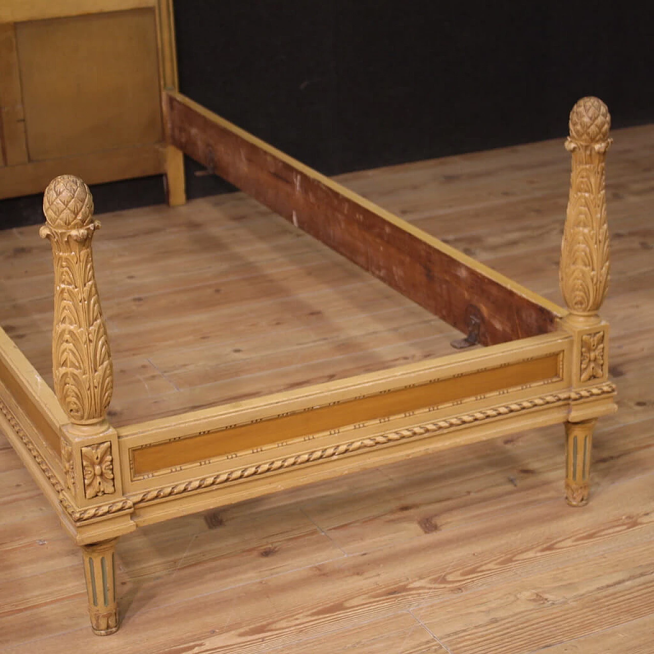 Pair of lacquered wooden beds in Louis XVI style, 1960s 9