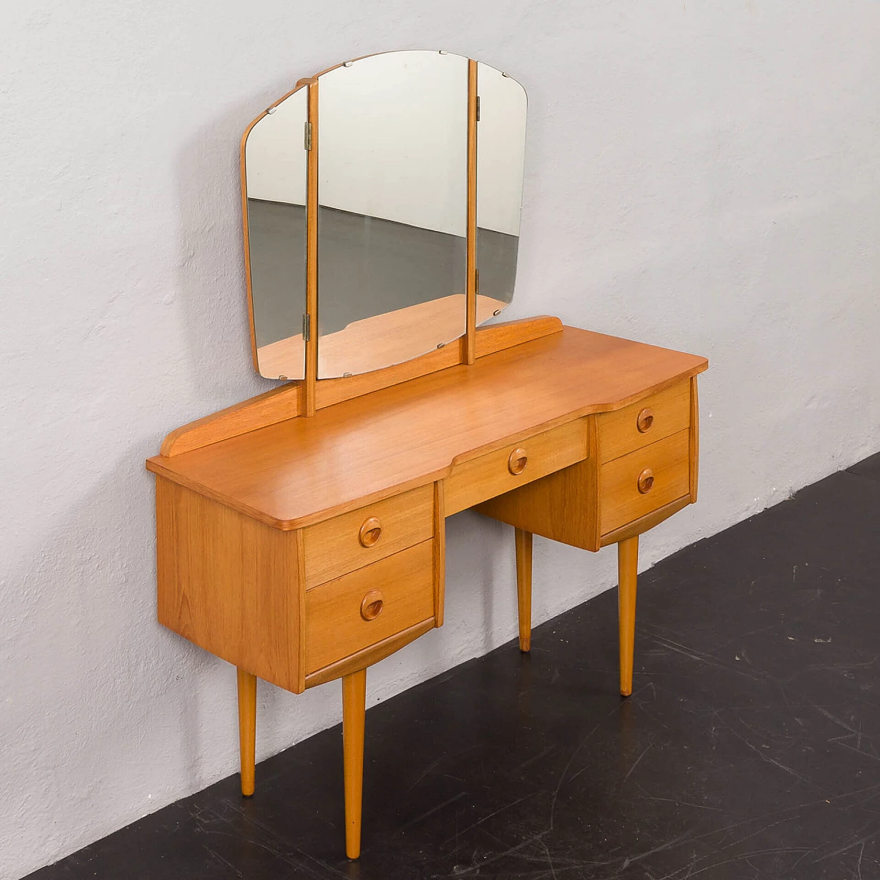 Norwegian oak and birch vanity table with folding mirror, 1970s 9