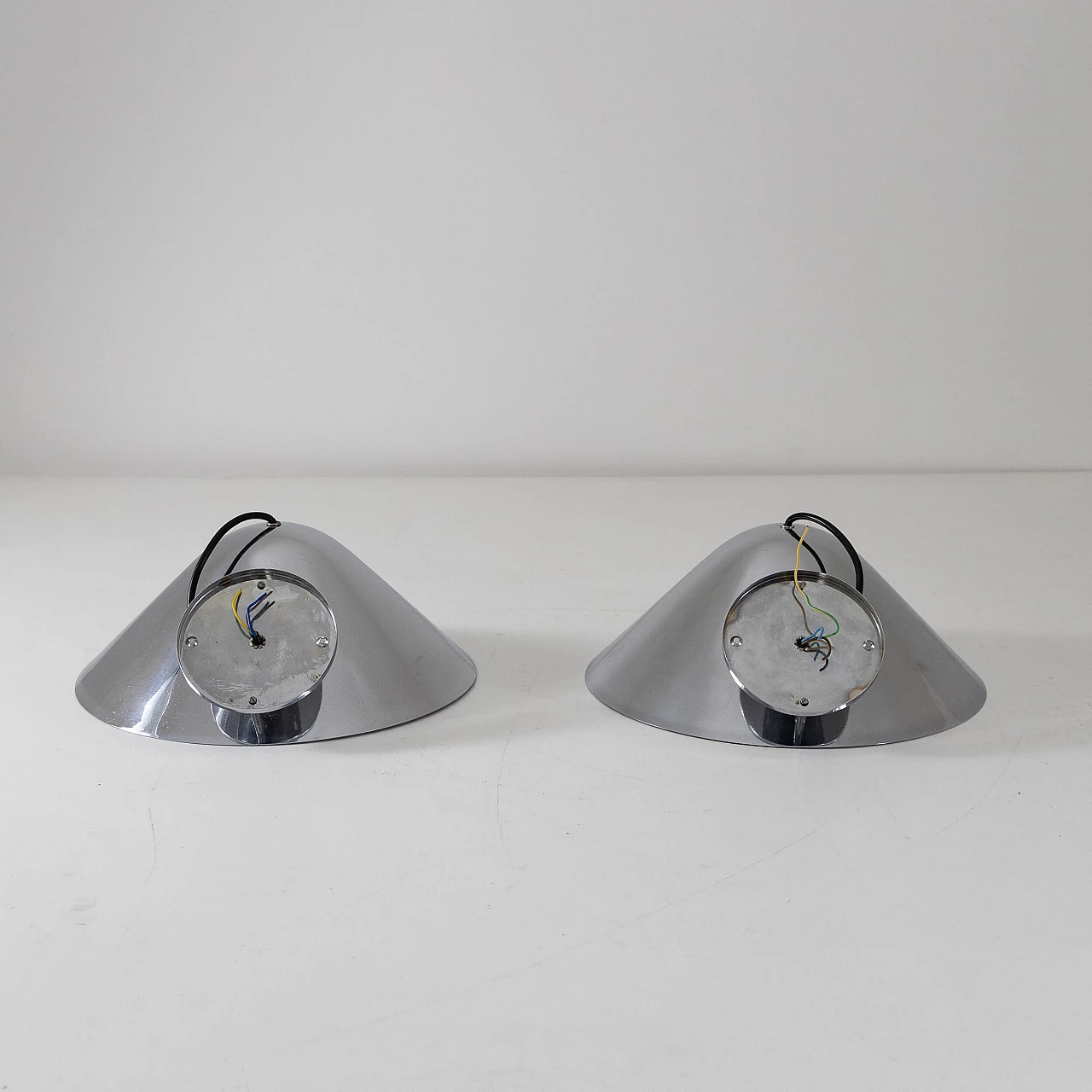 Pair of chromed metal wall lamps, 1970s 5