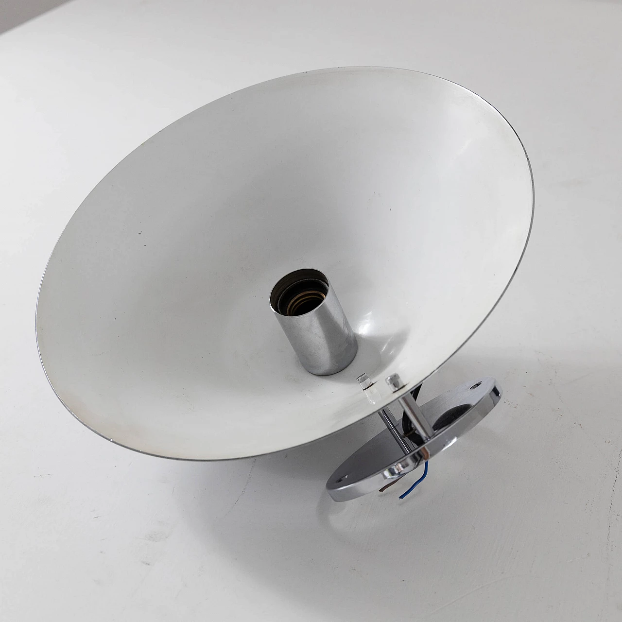 Coppia di lampade da parete in metallo cromato, anni '70 7