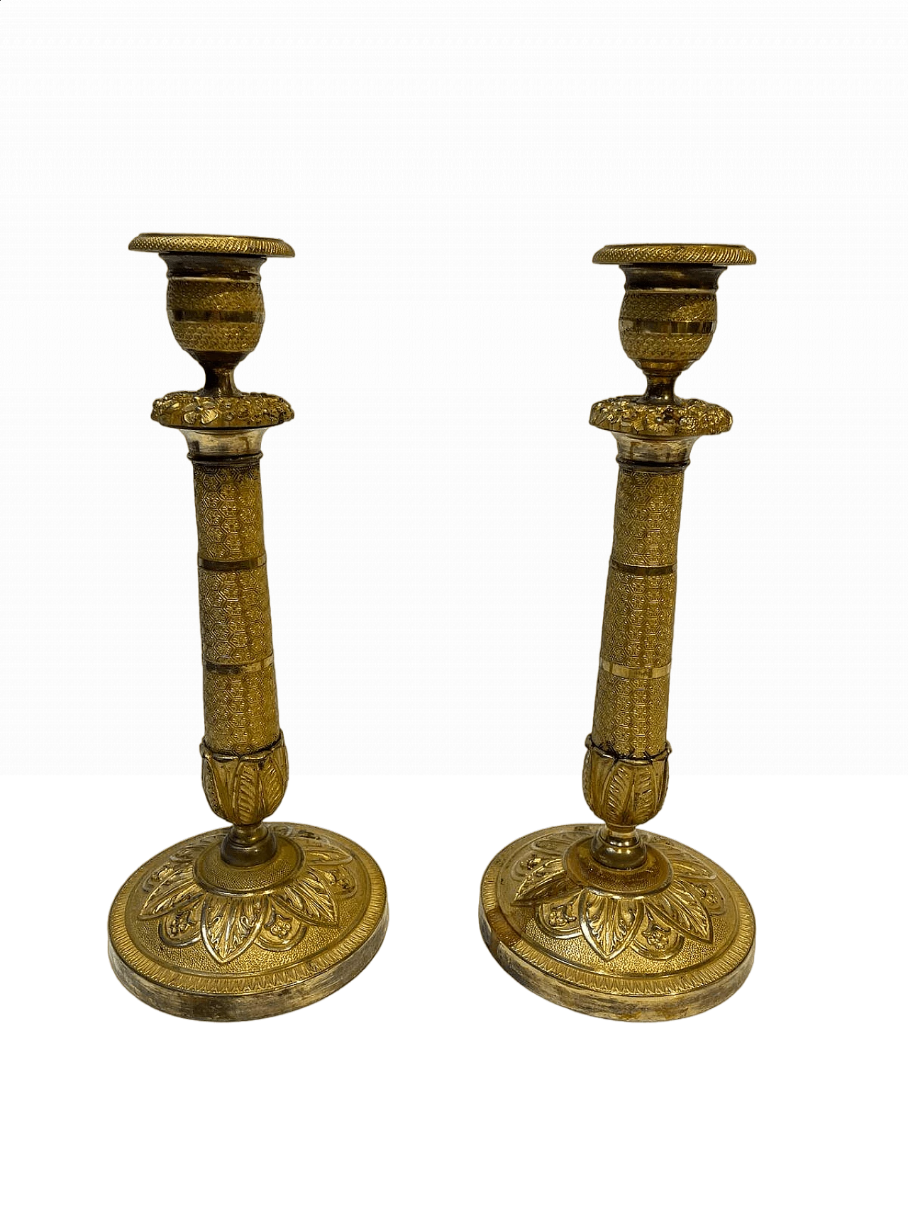 Pair of gilded bronze candelabra with floral decoration, 1820 8