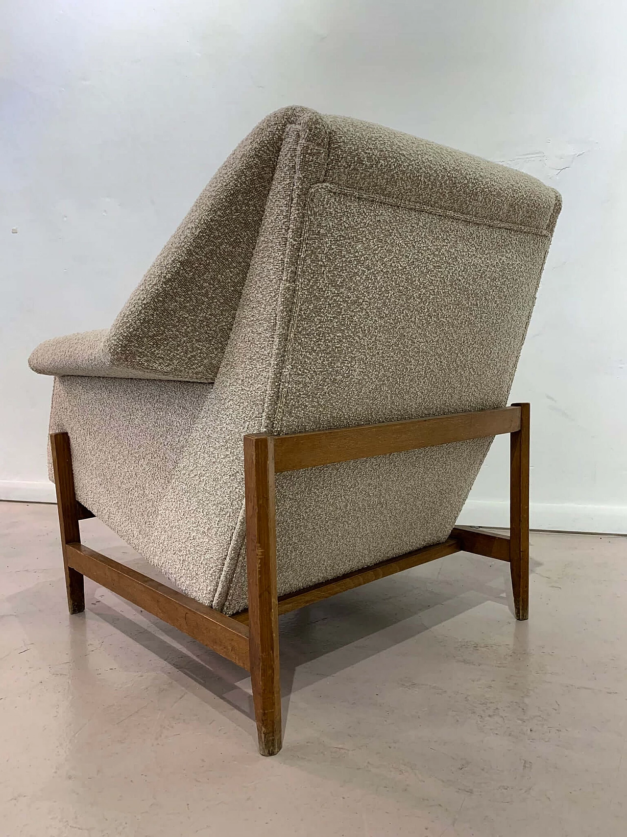 Wood and bouclé fabric armchair, 1960s 6
