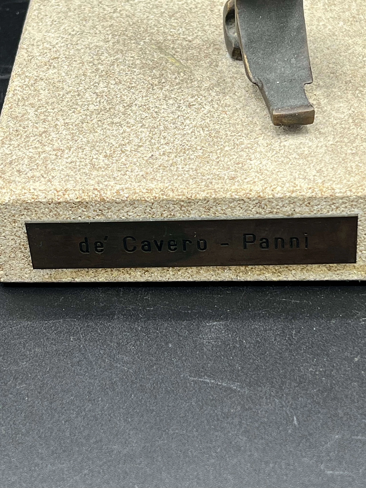 Felix De Cavero, Panni, scultura in bronzo, anni '70 4