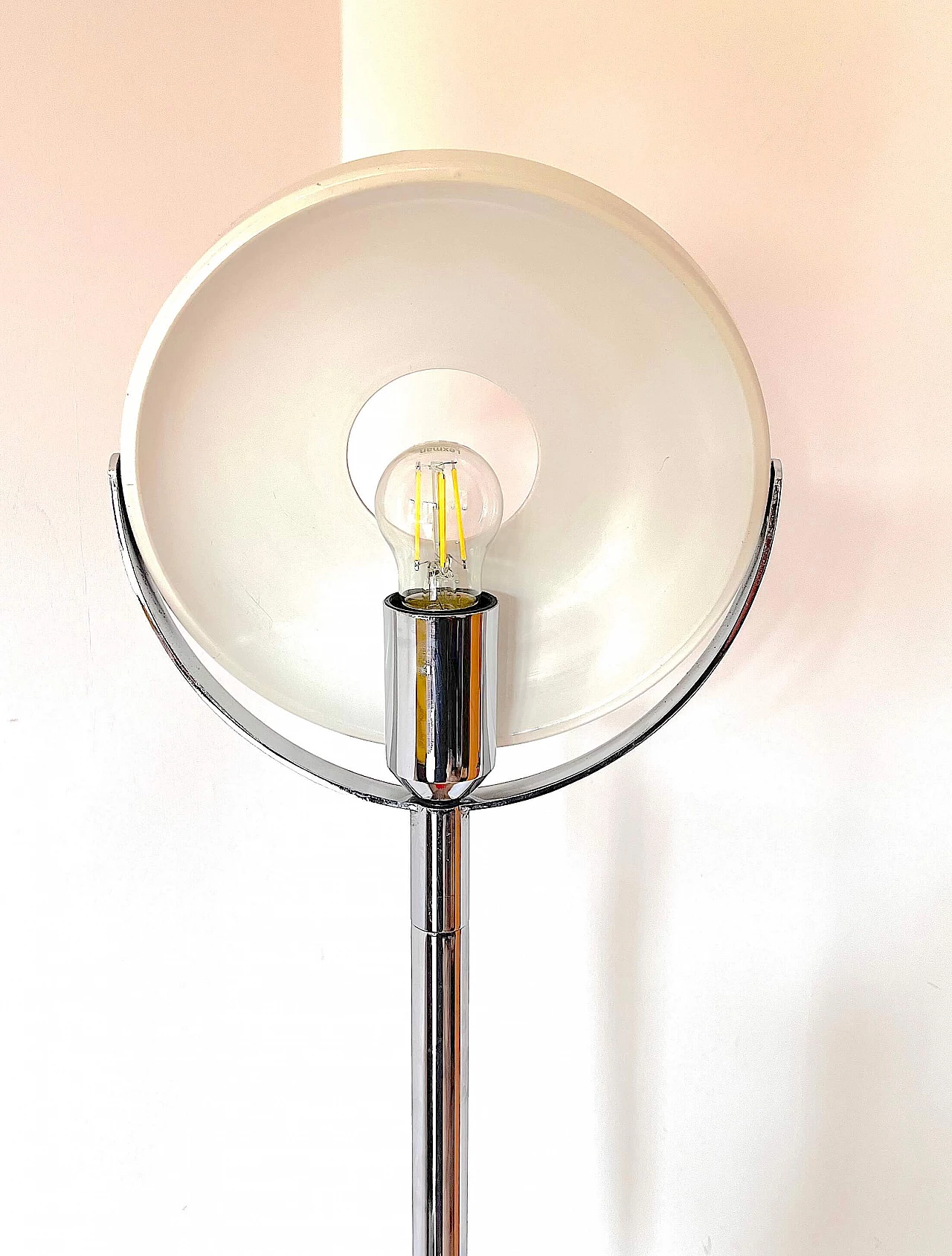 Bauhaus floor lamp by Carl Jakob Jucker for Imago DP, 1970s 16