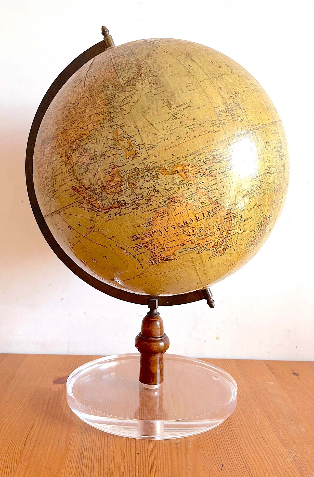 Globe by Dr. H. Fischer for Wagner & Debes, 1930s 1