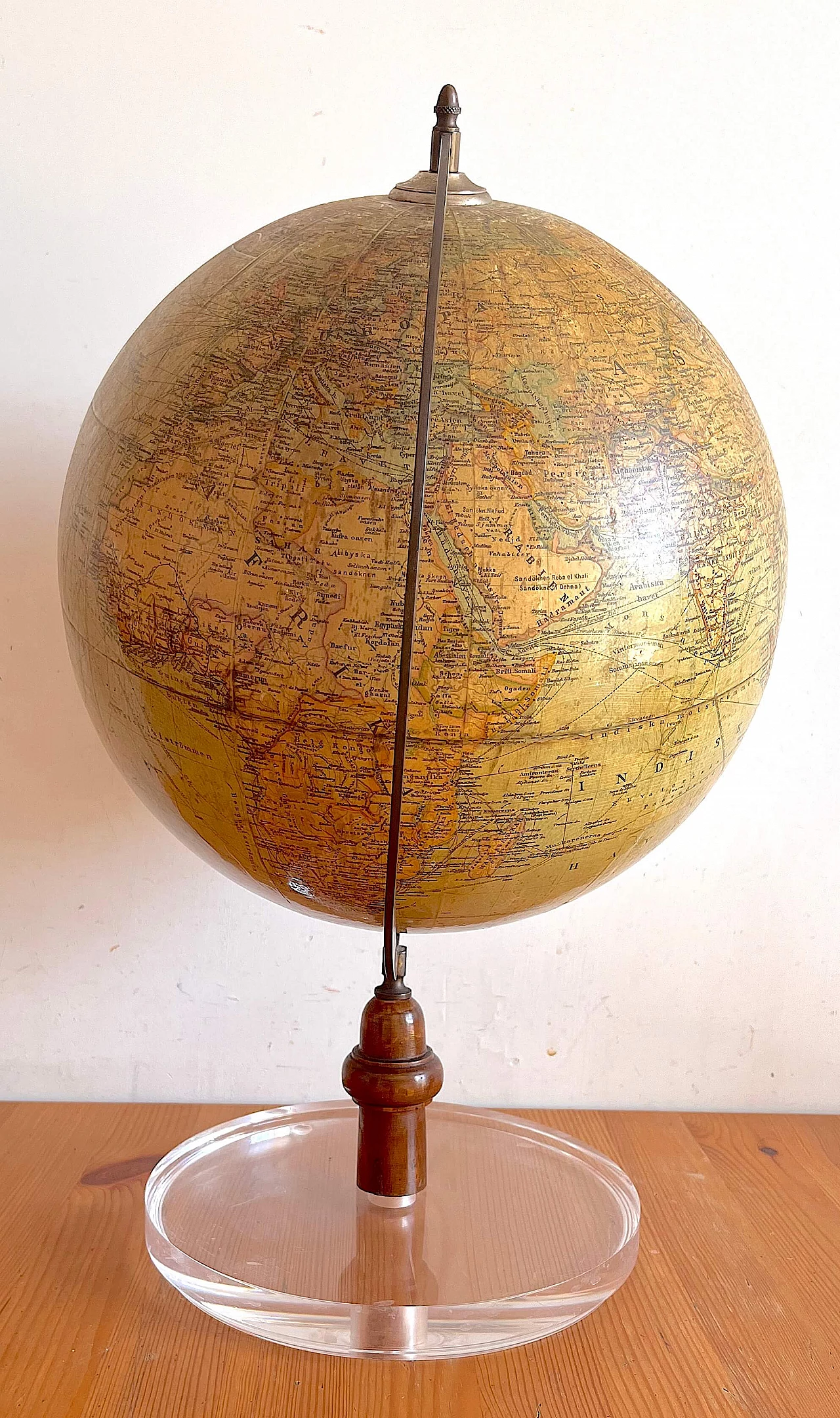 Globe by Dr. H. Fischer for Wagner & Debes, 1930s 2