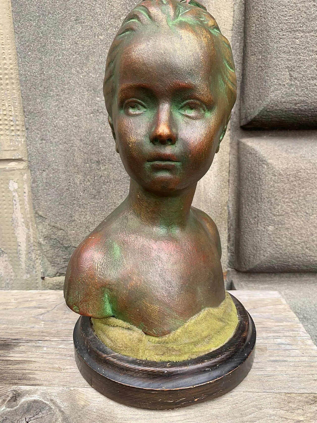 Scultura di busto femminile in terracotta patinata bronzo 5