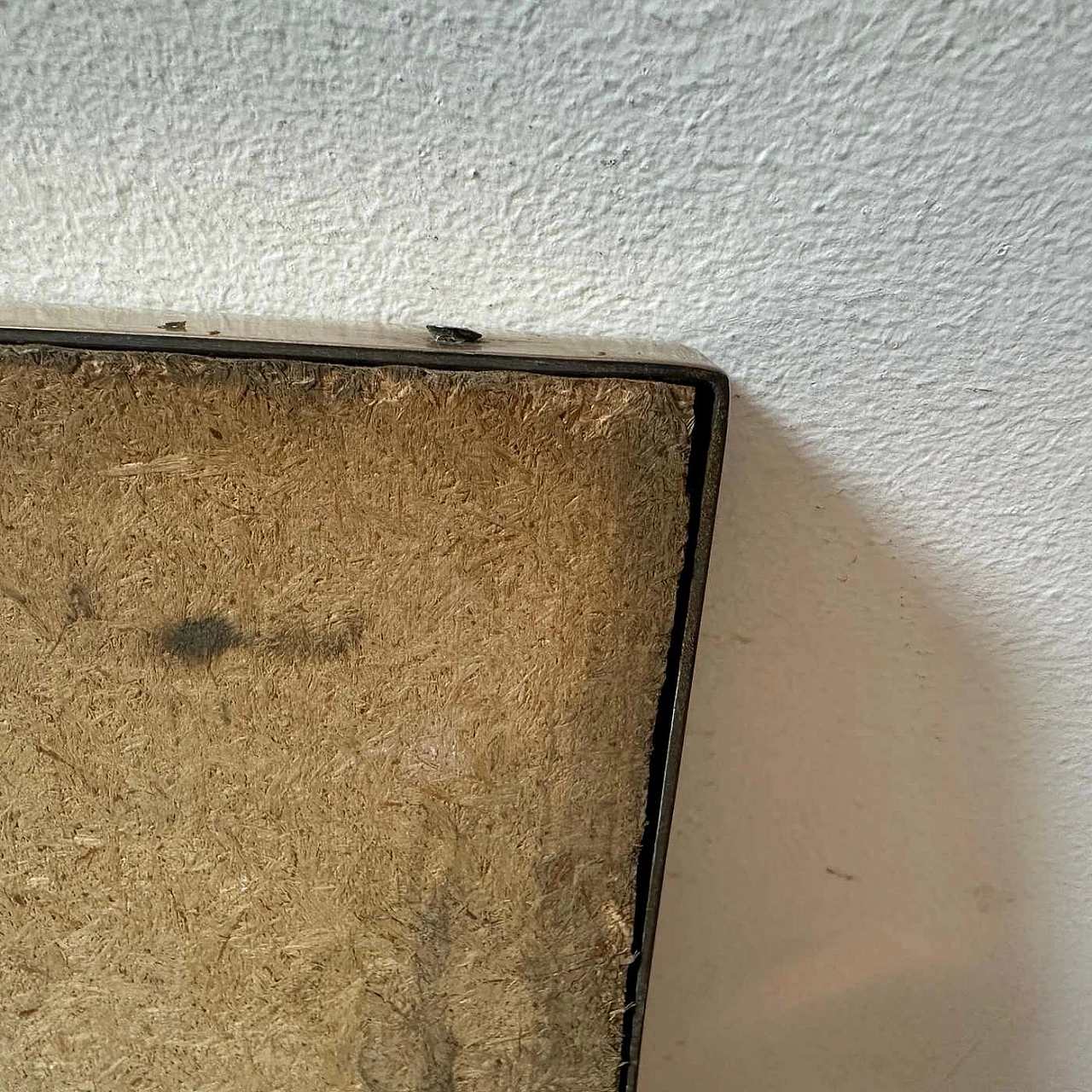 Specchio da parete a forma di scudo in ottone in stile Gio Ponti, anni '50 2