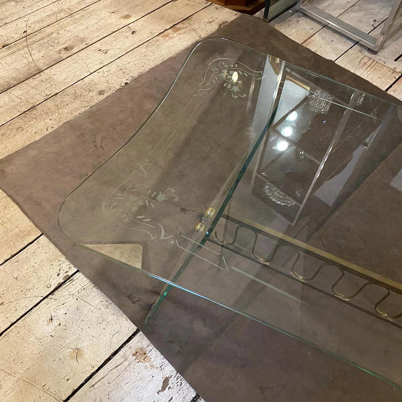 Glass and brass coffee table in the style of Fontana Arte, 1950s 6