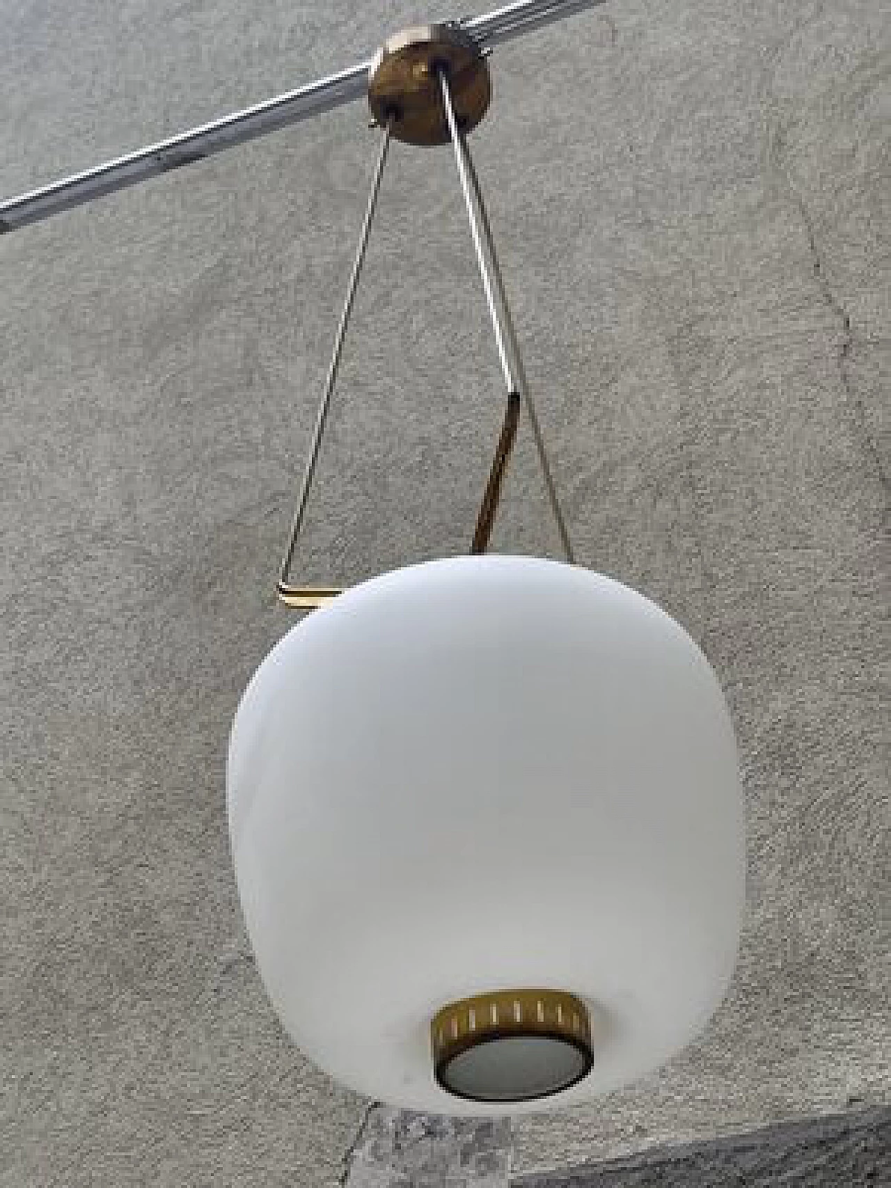 Lampadario in vetro opalino satinato di Stilnovo, anni '50 6