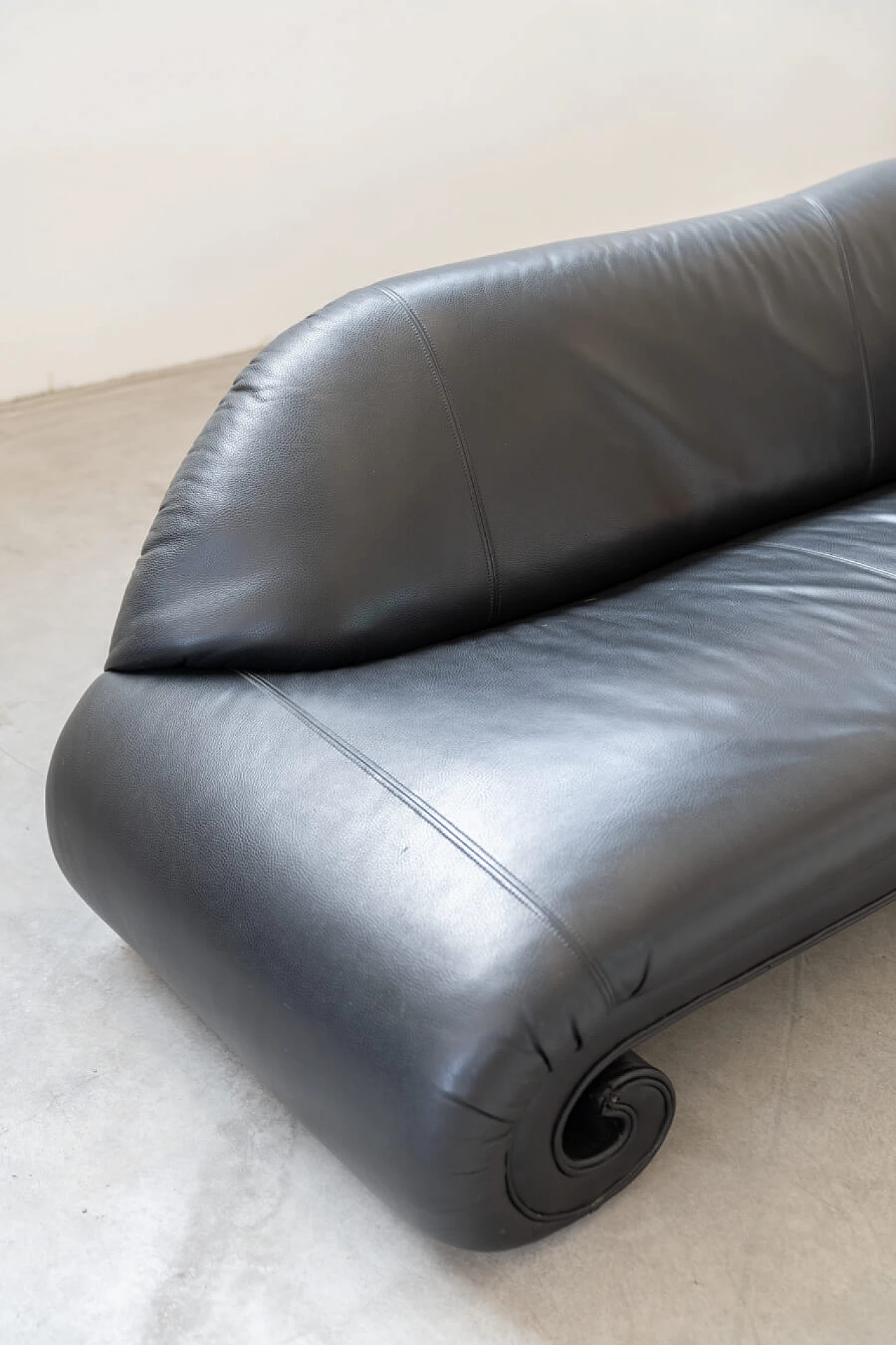 Black leather Gaudi sofa by Bretz, 1990s 13