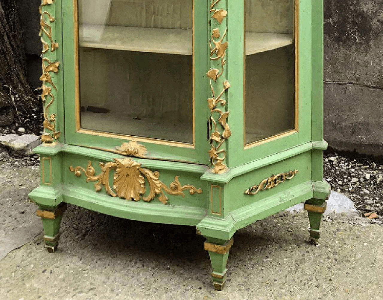 Green lacquered and gilded wood glass cabinet, second half of the 19th century 4