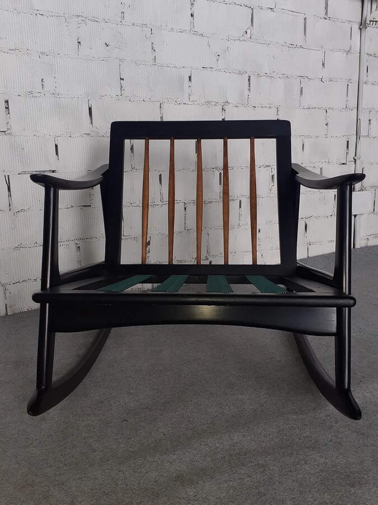 Sedia a dondolo in legno e tessuto floreale, anni '50 15