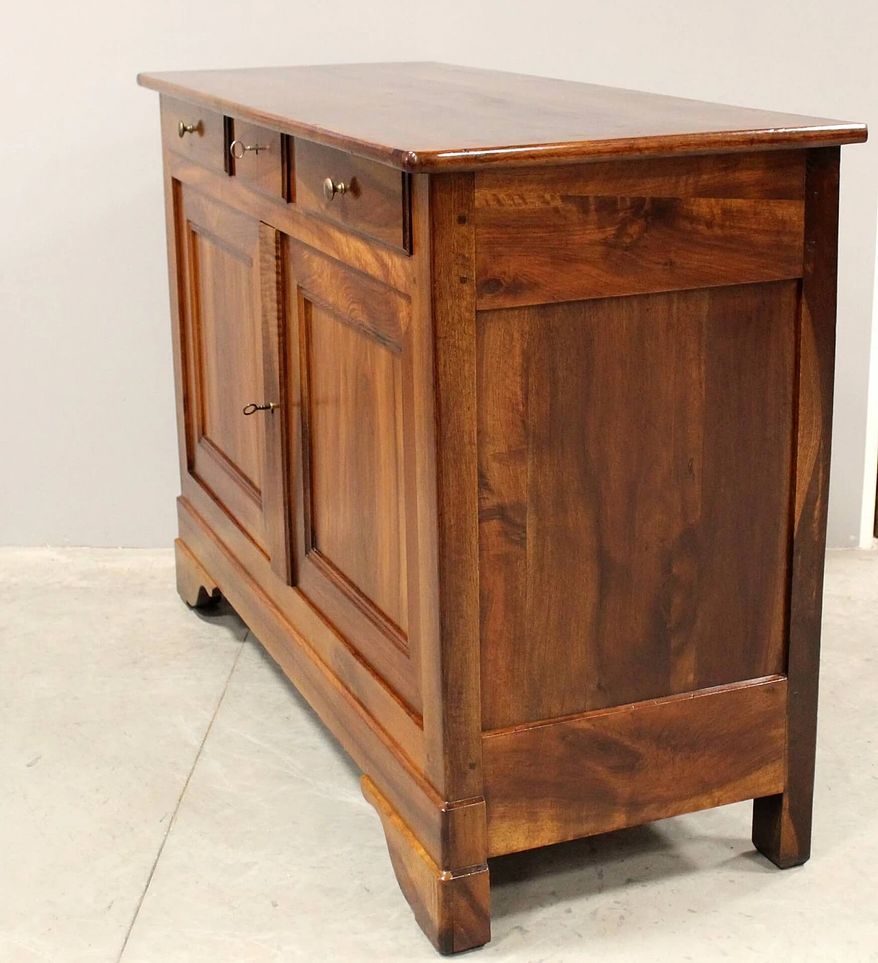 Louis Philippe solid walnut sideboard with drawers and doors, mid-19th century 6
