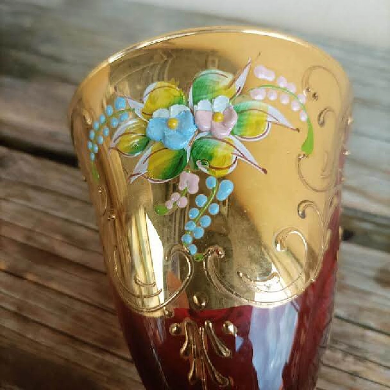 6 Ruby red and 24 carat gold Murano glass wine glasses by Tre Fuochi, 1960s 4