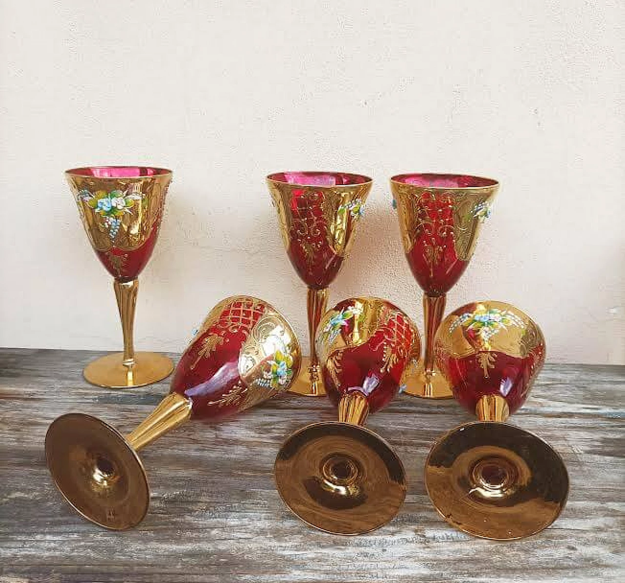 6 Ruby red and 24 carat gold Murano glass wine glasses by Tre Fuochi, 1960s 5