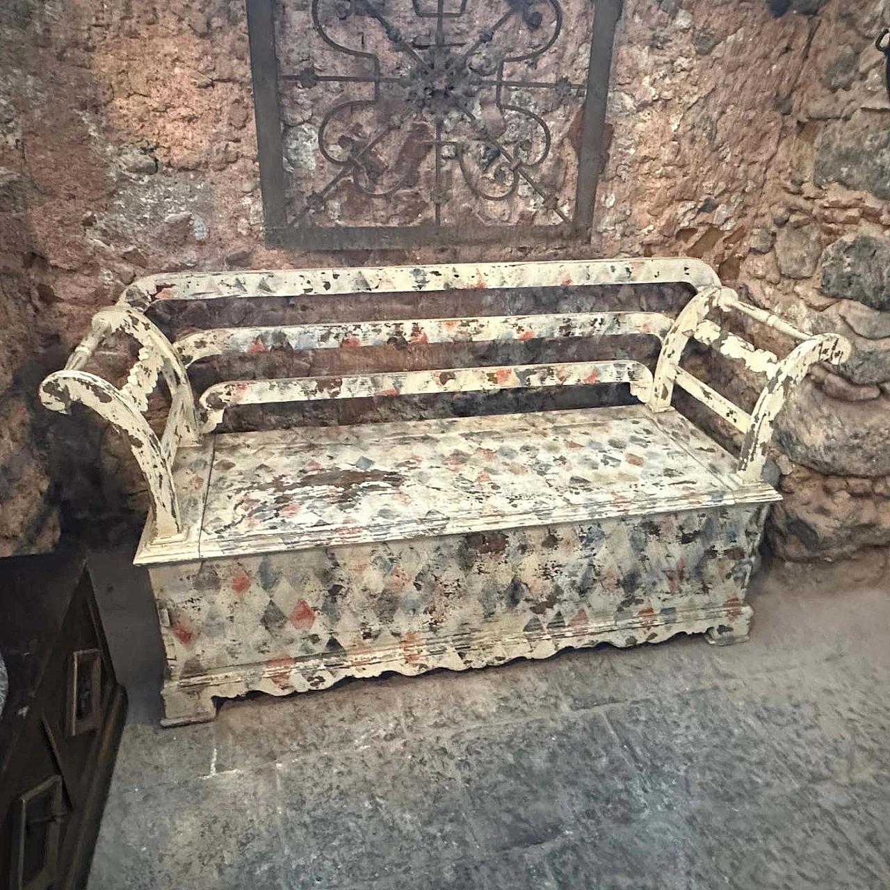 Cassapanca siciliana in legno di abete laccato, '800 17