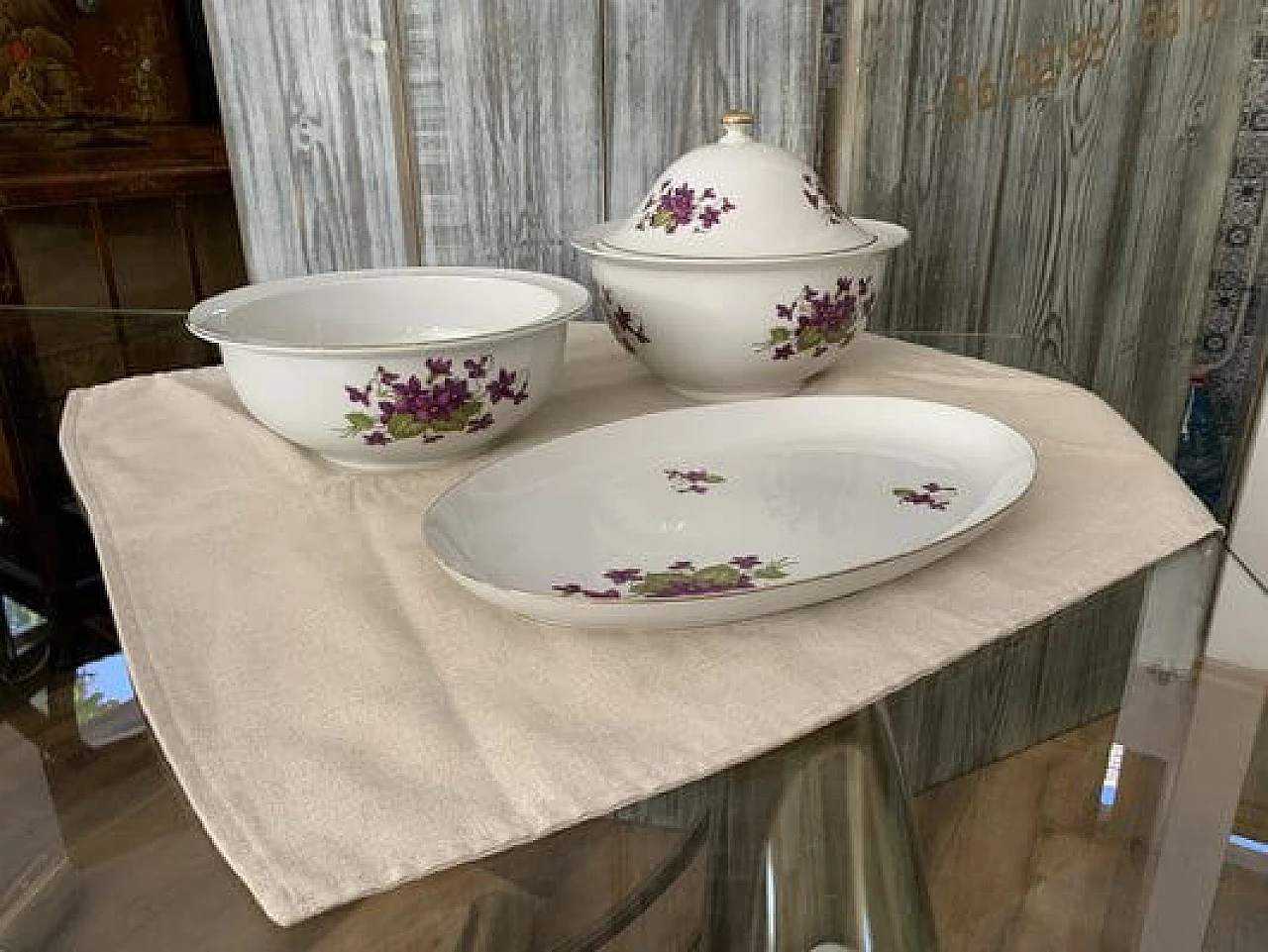 Porcelain table service by Henneberg Porzellan 1777, 1960s 1