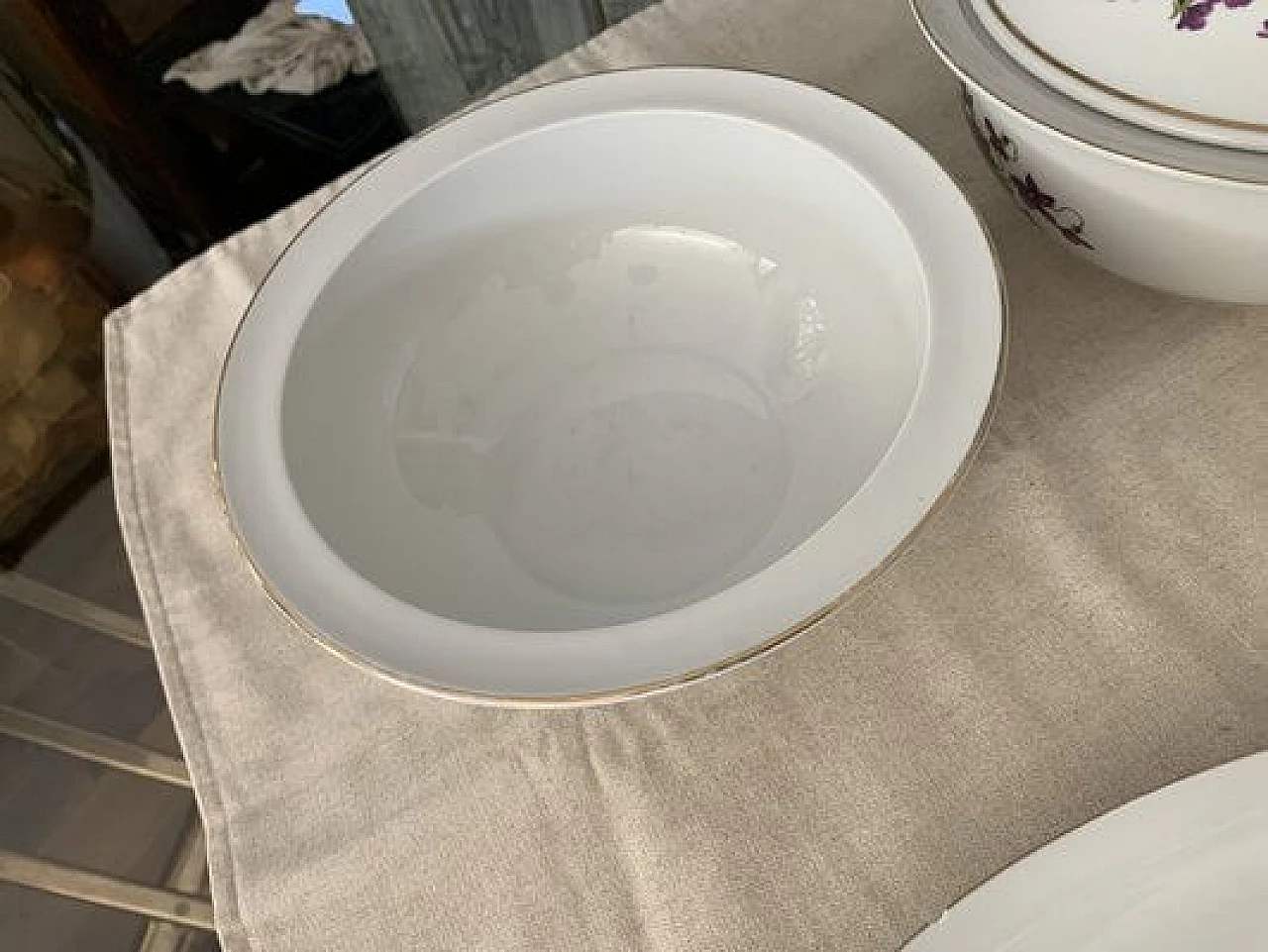 Porcelain table service by Henneberg Porzellan 1777, 1960s 6