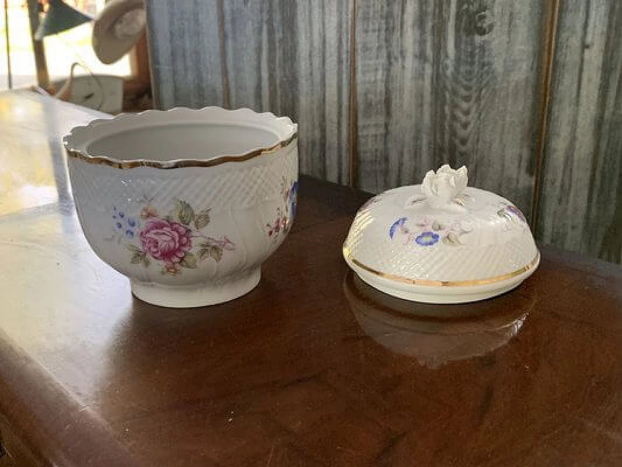 Porcelain box with lid by Hollóháza 3