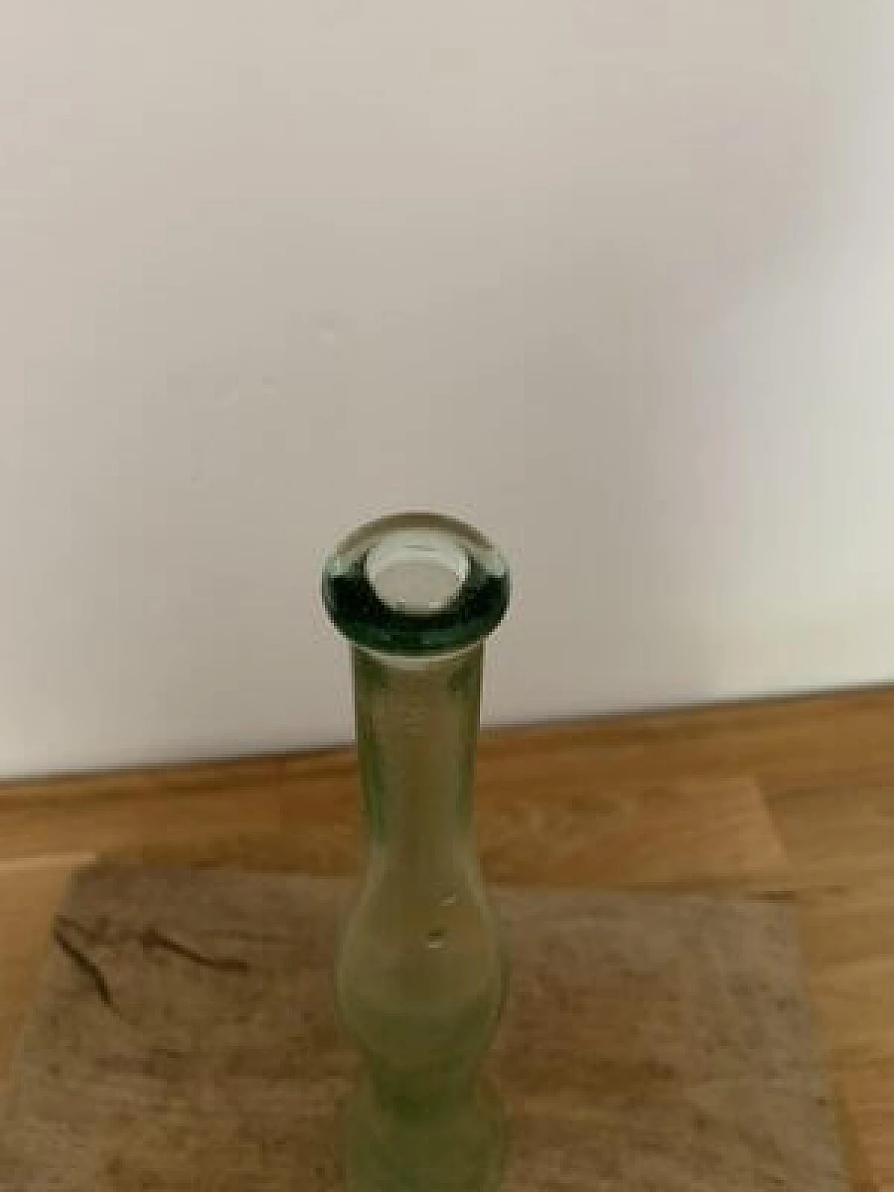 Vaso ungherese in vetro verde, anni '80 4