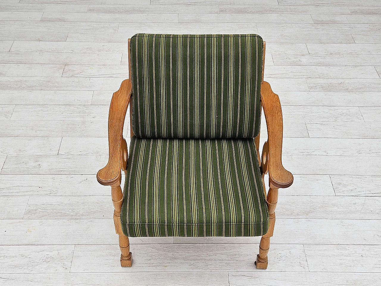 Poltrona danese in quercia e lana verde, anni '70 4