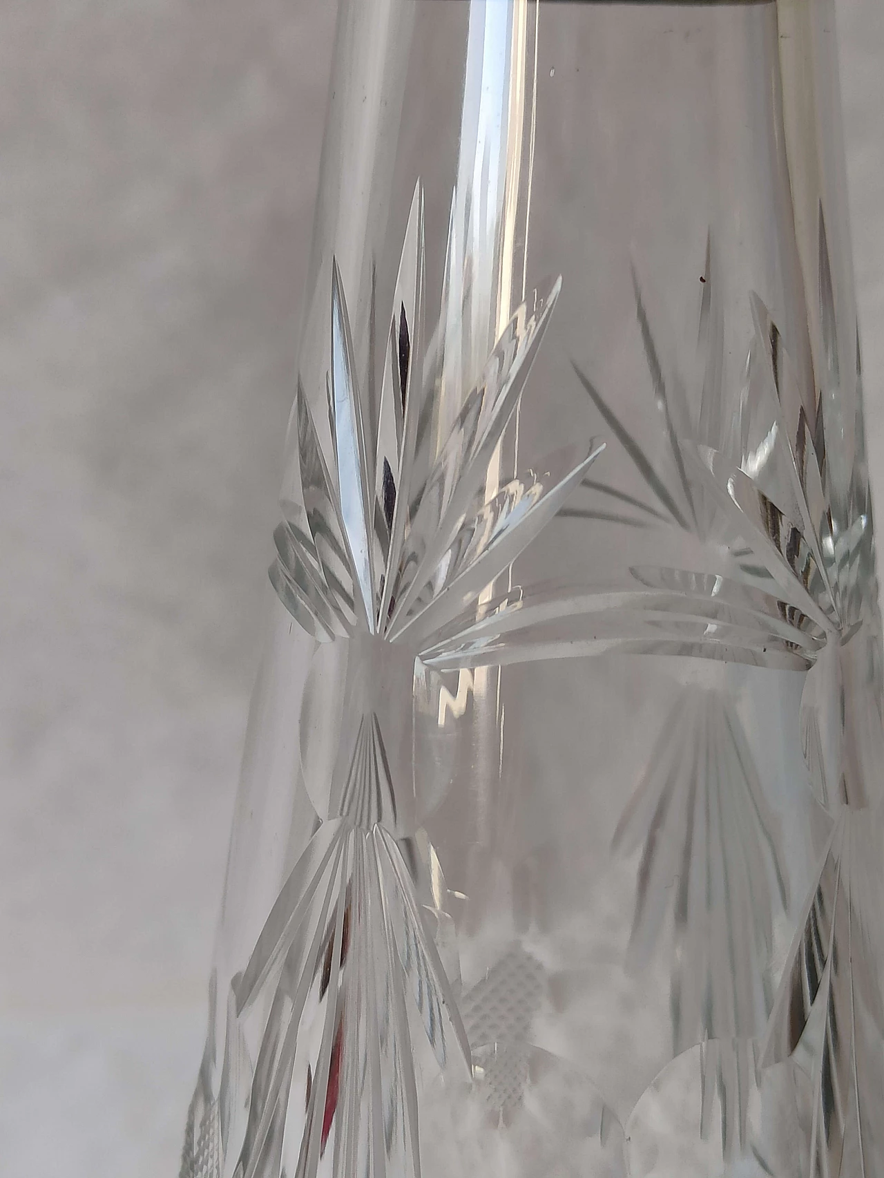 Bottiglia in cristallo Baccarat con collo in argento, anni '70 8