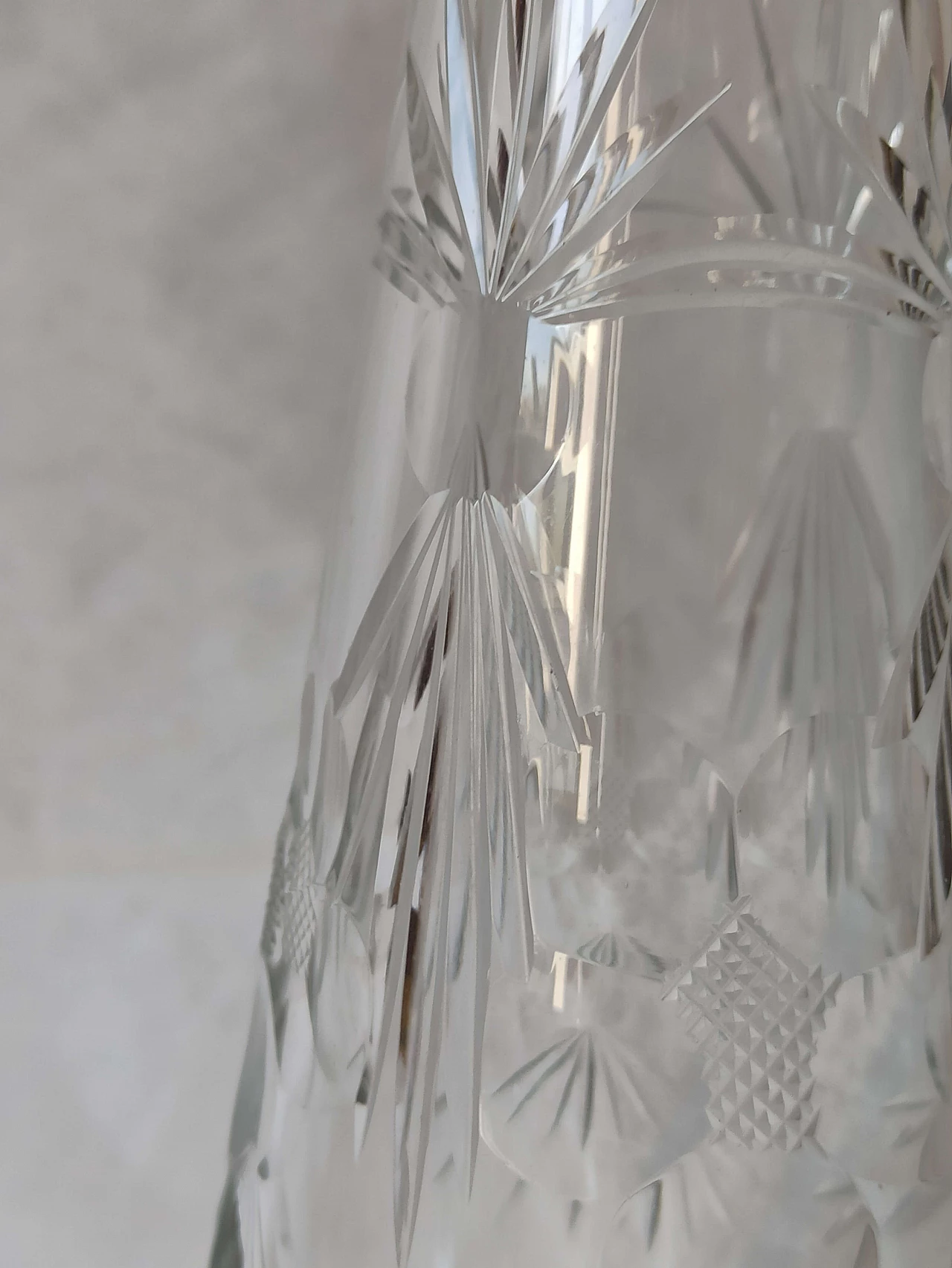 Bottiglia in cristallo Baccarat con collo in argento, anni '70 9