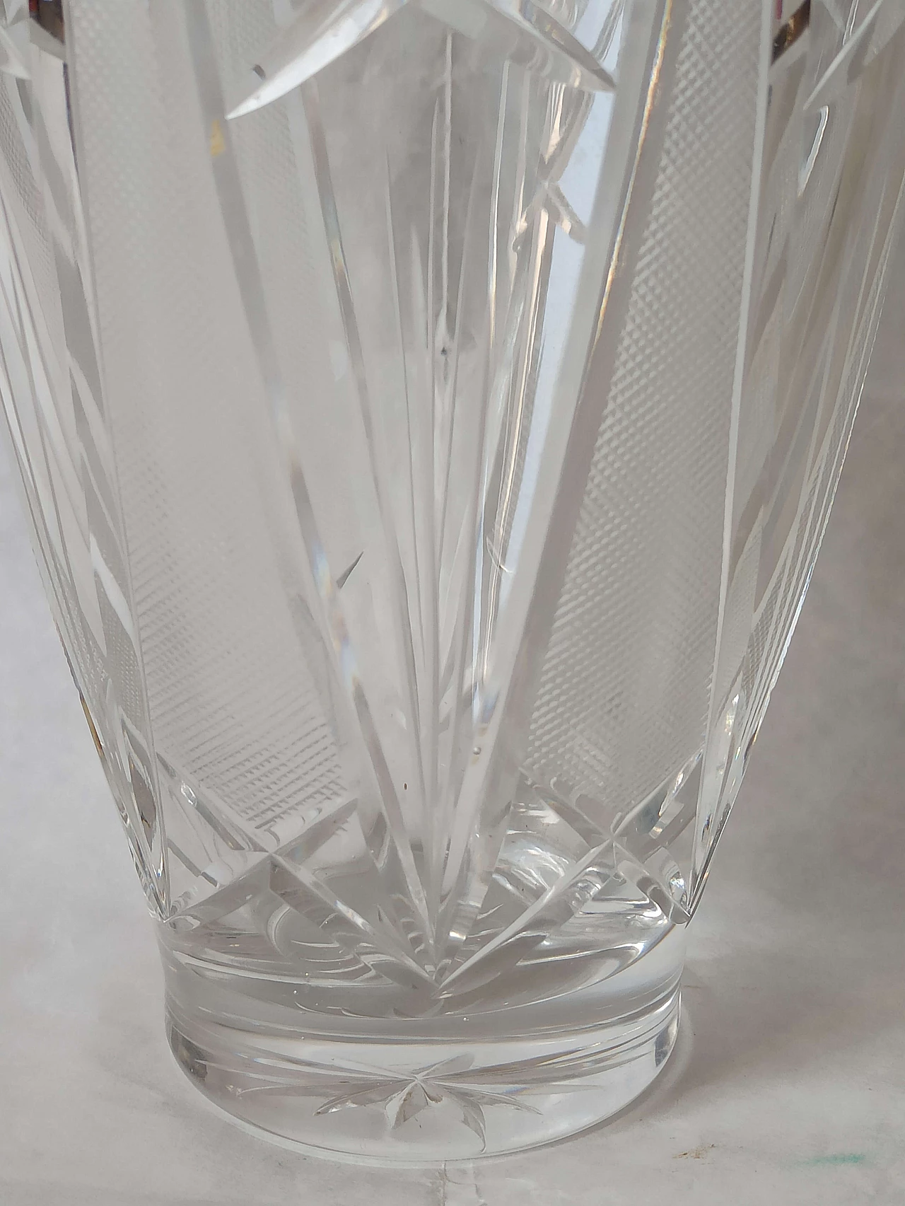 Vaso in cristallo Baccarat inciso e molato, anni '70 5