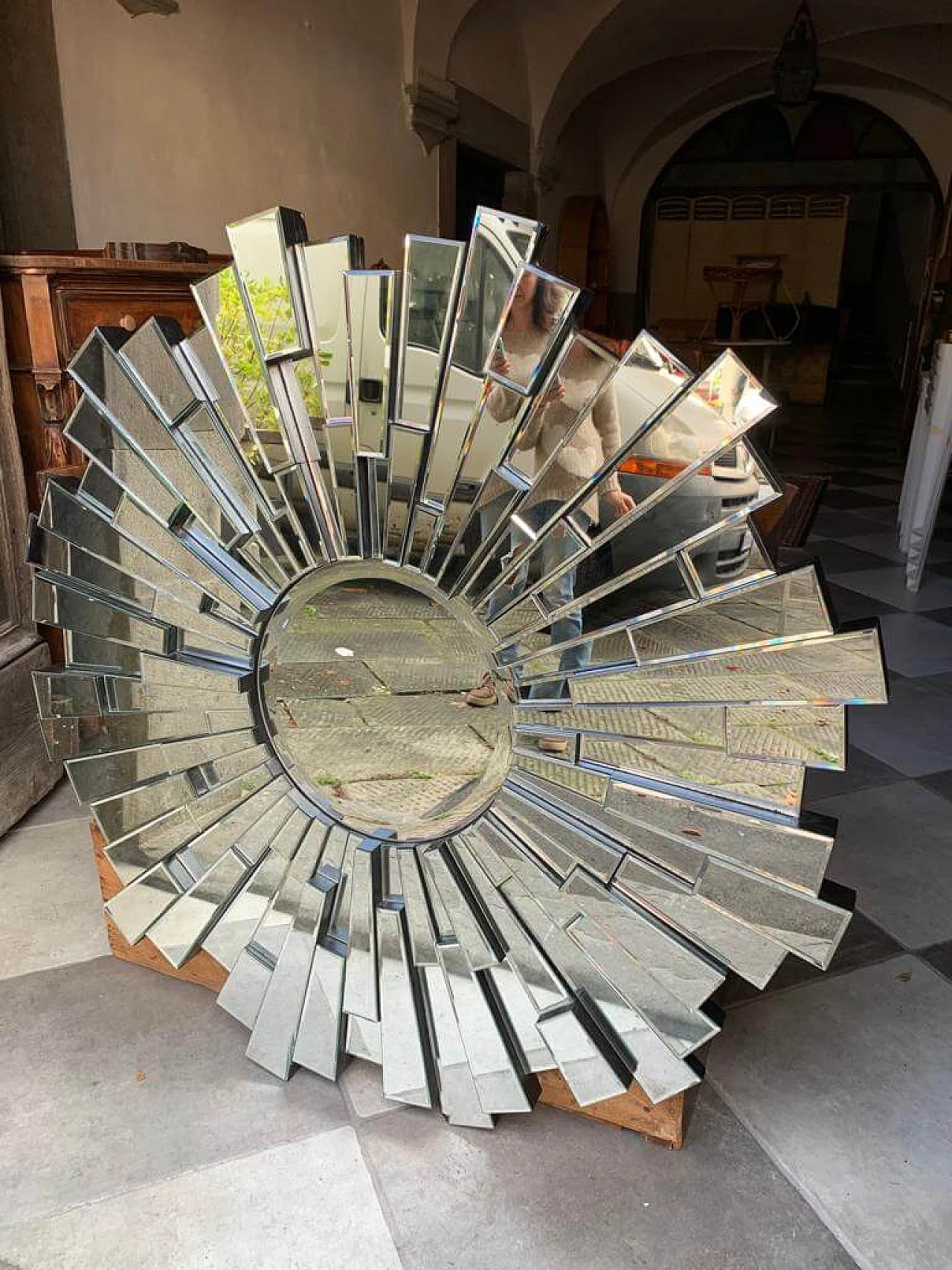 Art Deco style sun-shaped wall mirror 6