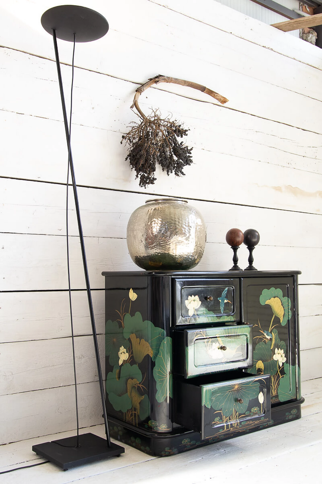 Credenza da ingresso in legno laccato in stile giapponese, anni '70 1