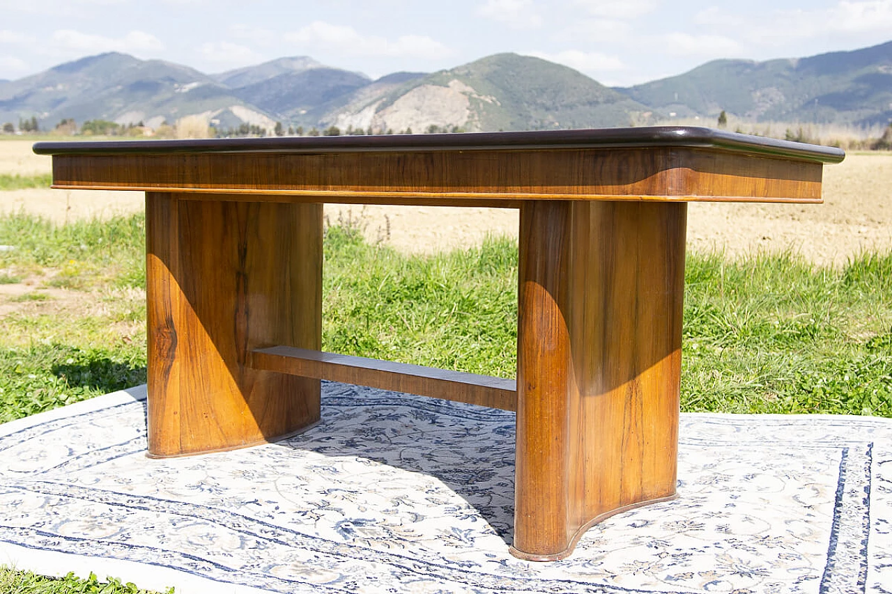 Art Deco blond walnut veneered and ebonized wood table, 1940s 11