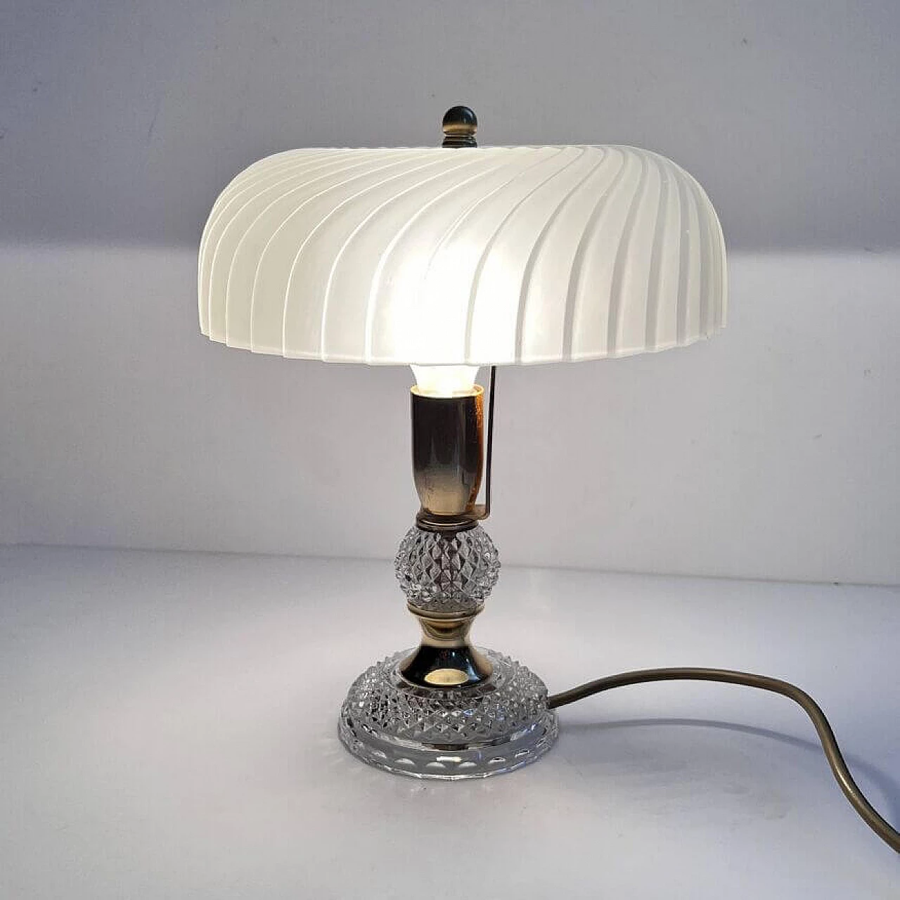 Baccarat crystal bedside lamp, 1970s 5