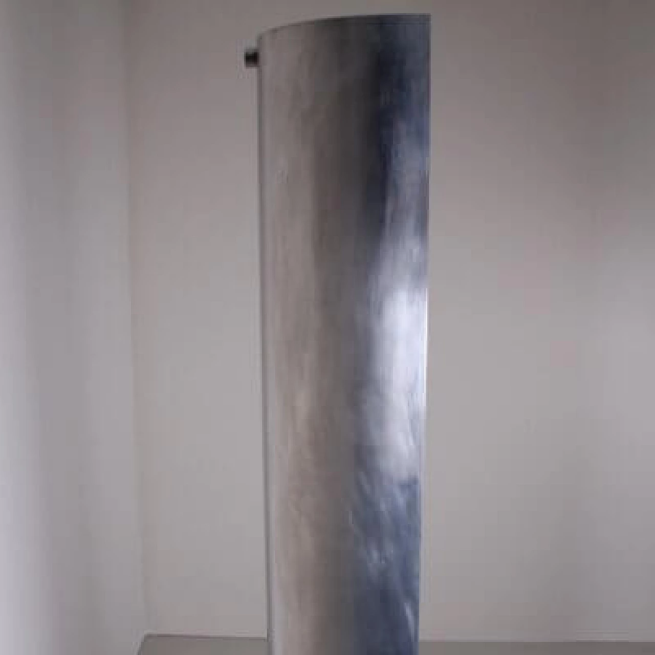 Specchio da terra retroilluminato in acciaio, anni '70 6