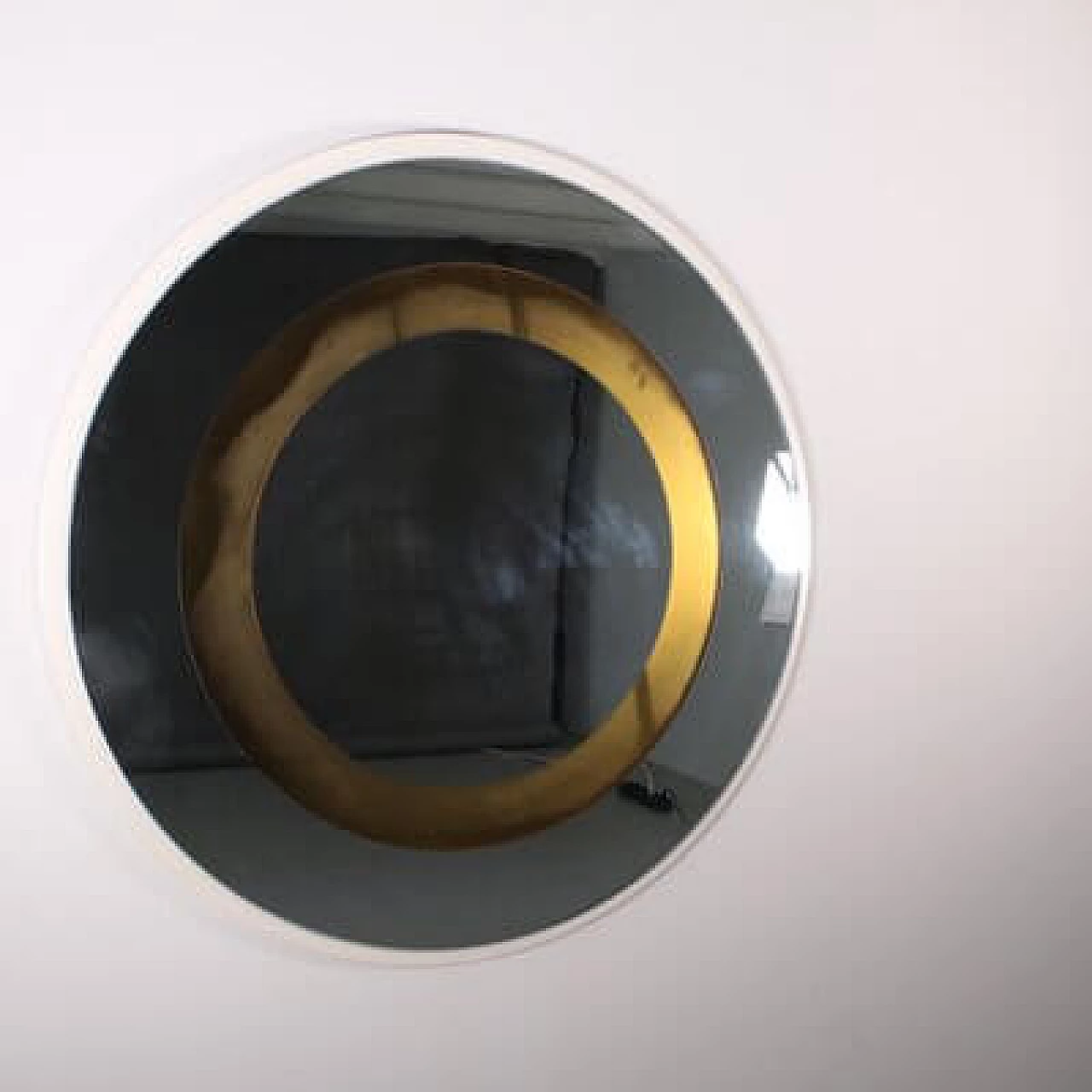Round wall mirror by Cristal Art, 1970s 10