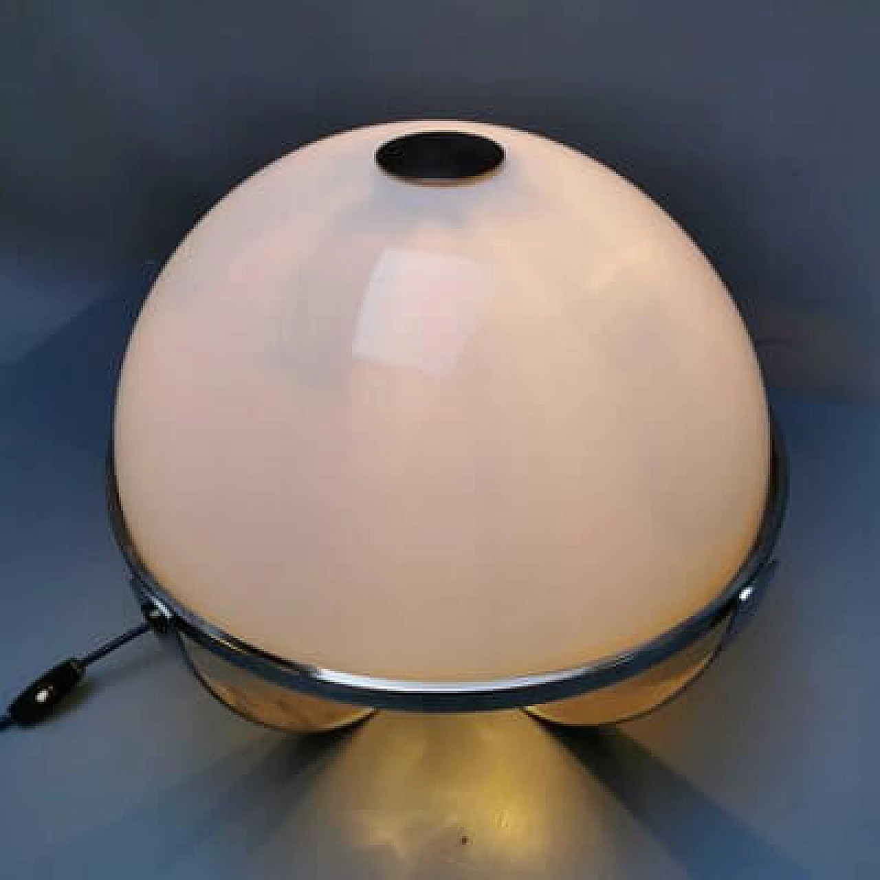 Lampada da tavolo in metallo e plastica di Goffredo Reggiani, anni '50 3