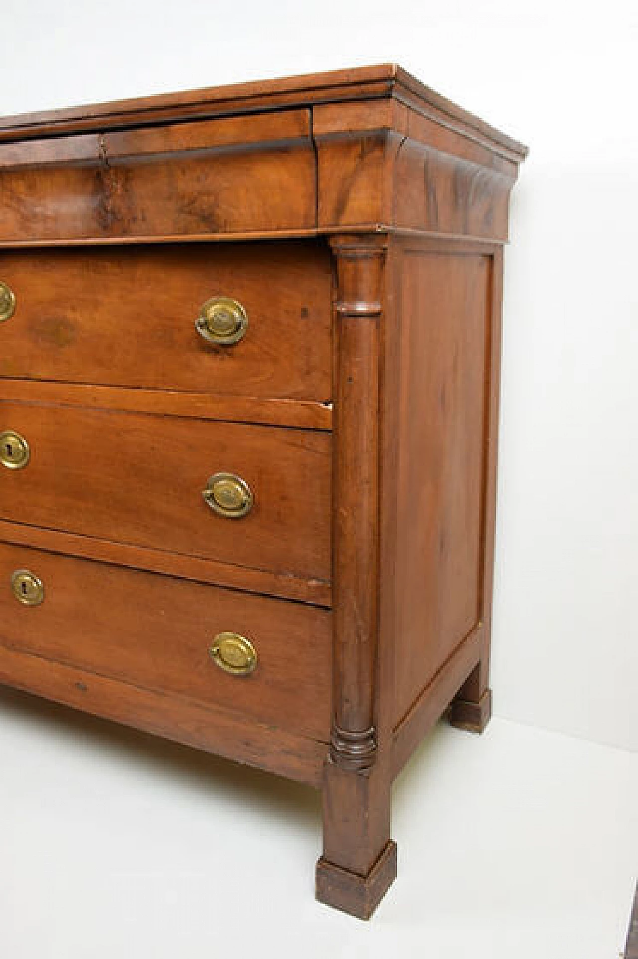 Cassettone Impero piemontese in noce massello, inizio '800 8