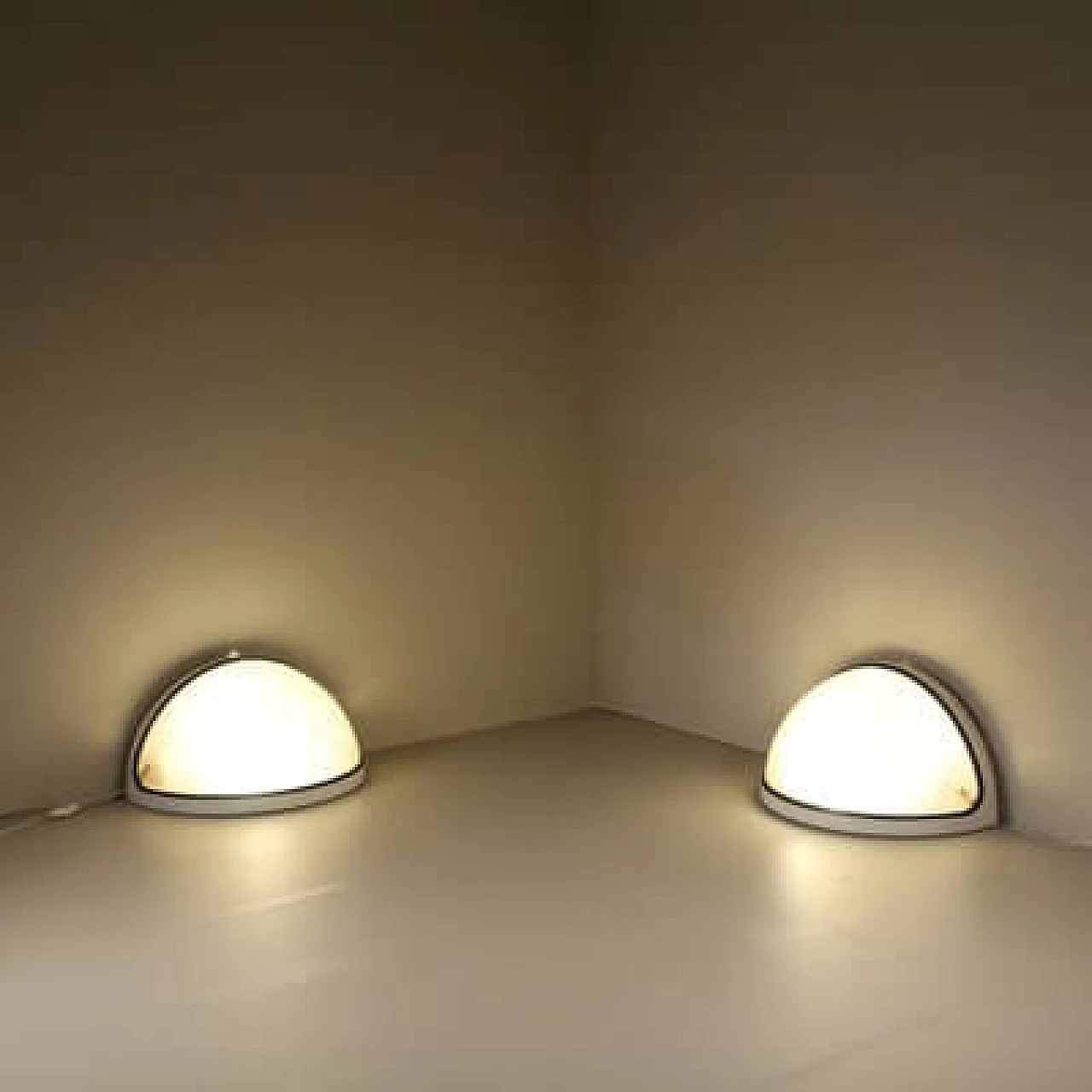 Pair of lamps by Gian Nicola Gigante for Zerbetto, 1970s 4
